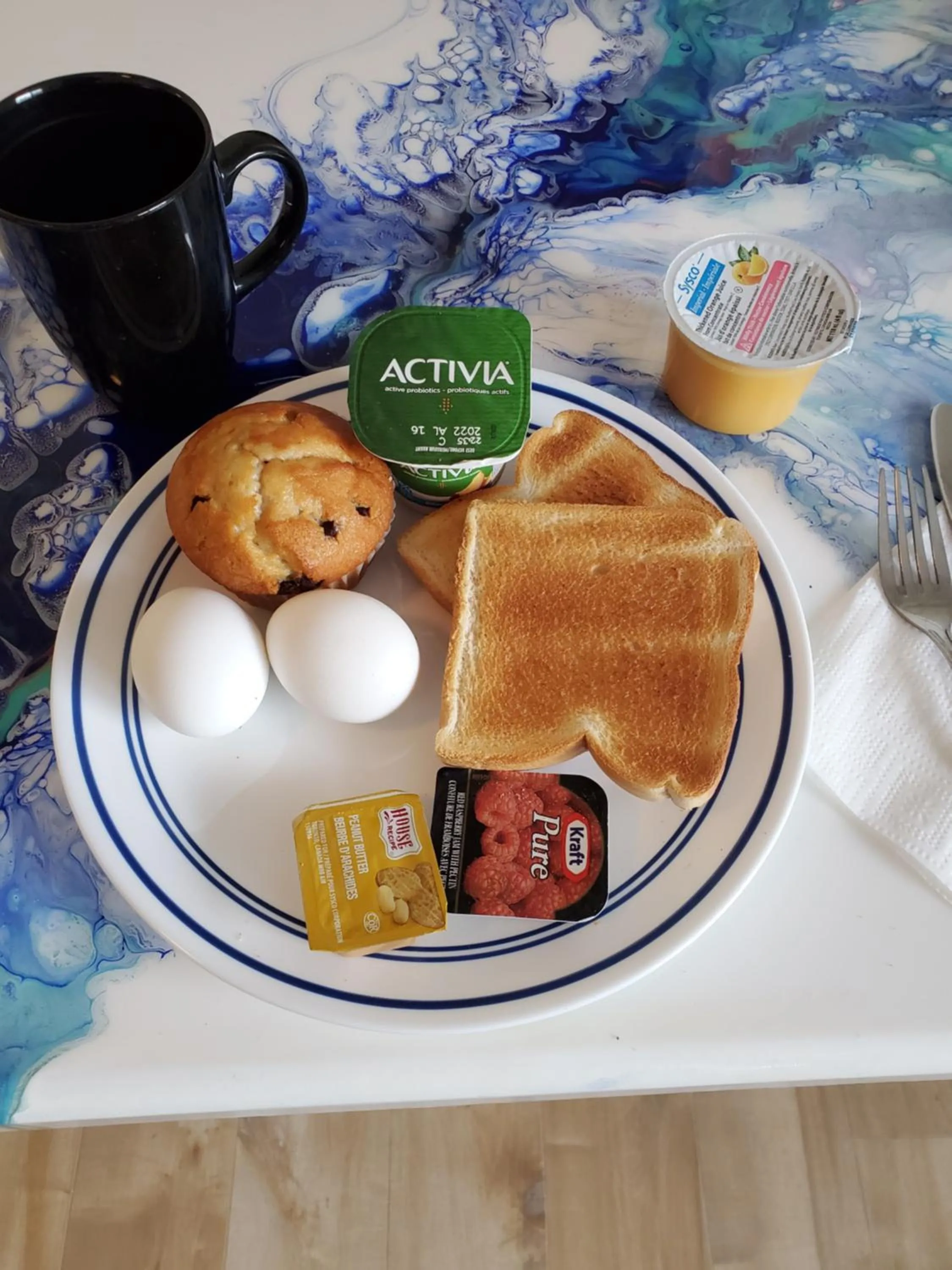 Breakfast in Celadon Lodge