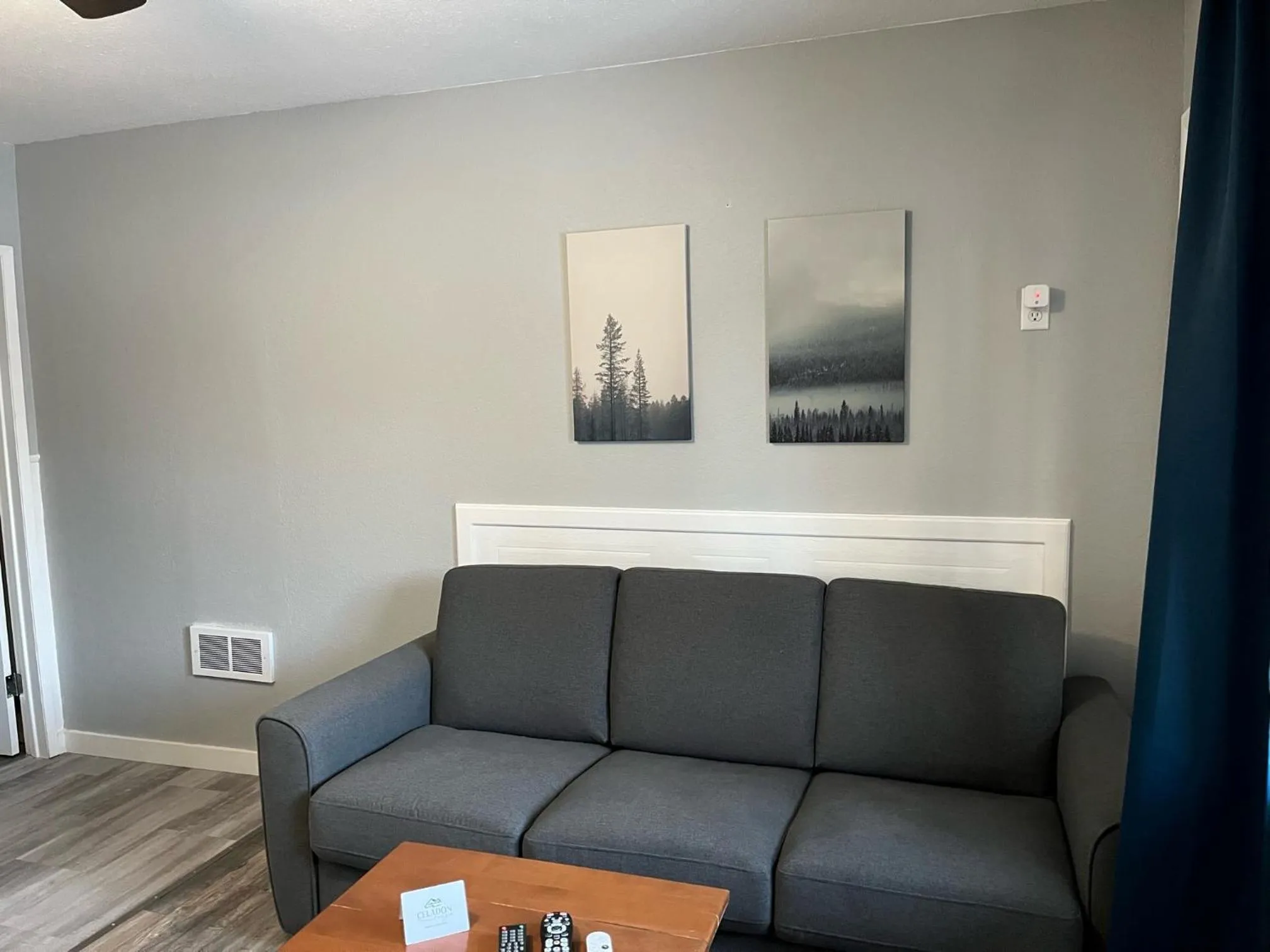 Seating area in Celadon Lodge