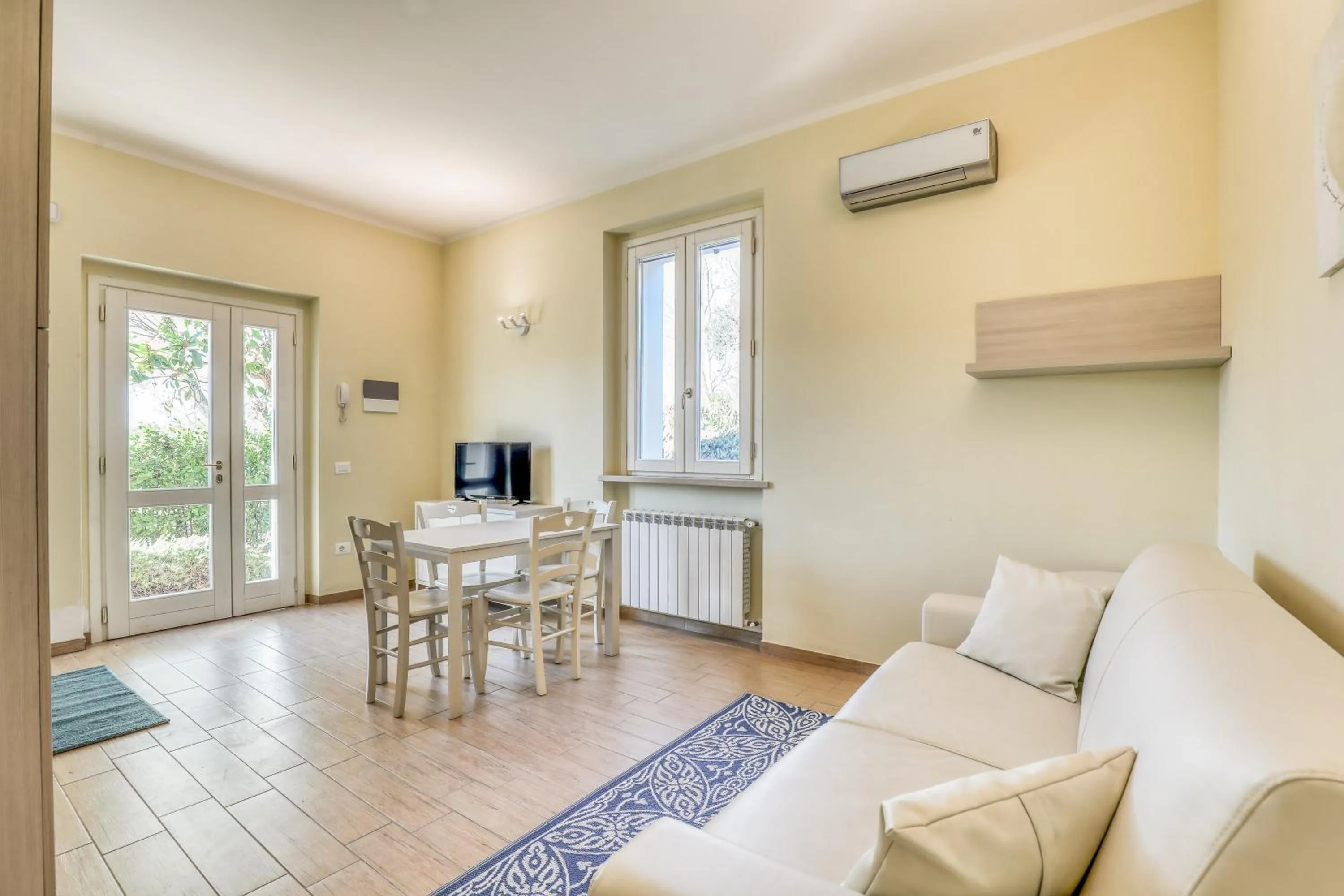 Dining area in Residence Viviverde