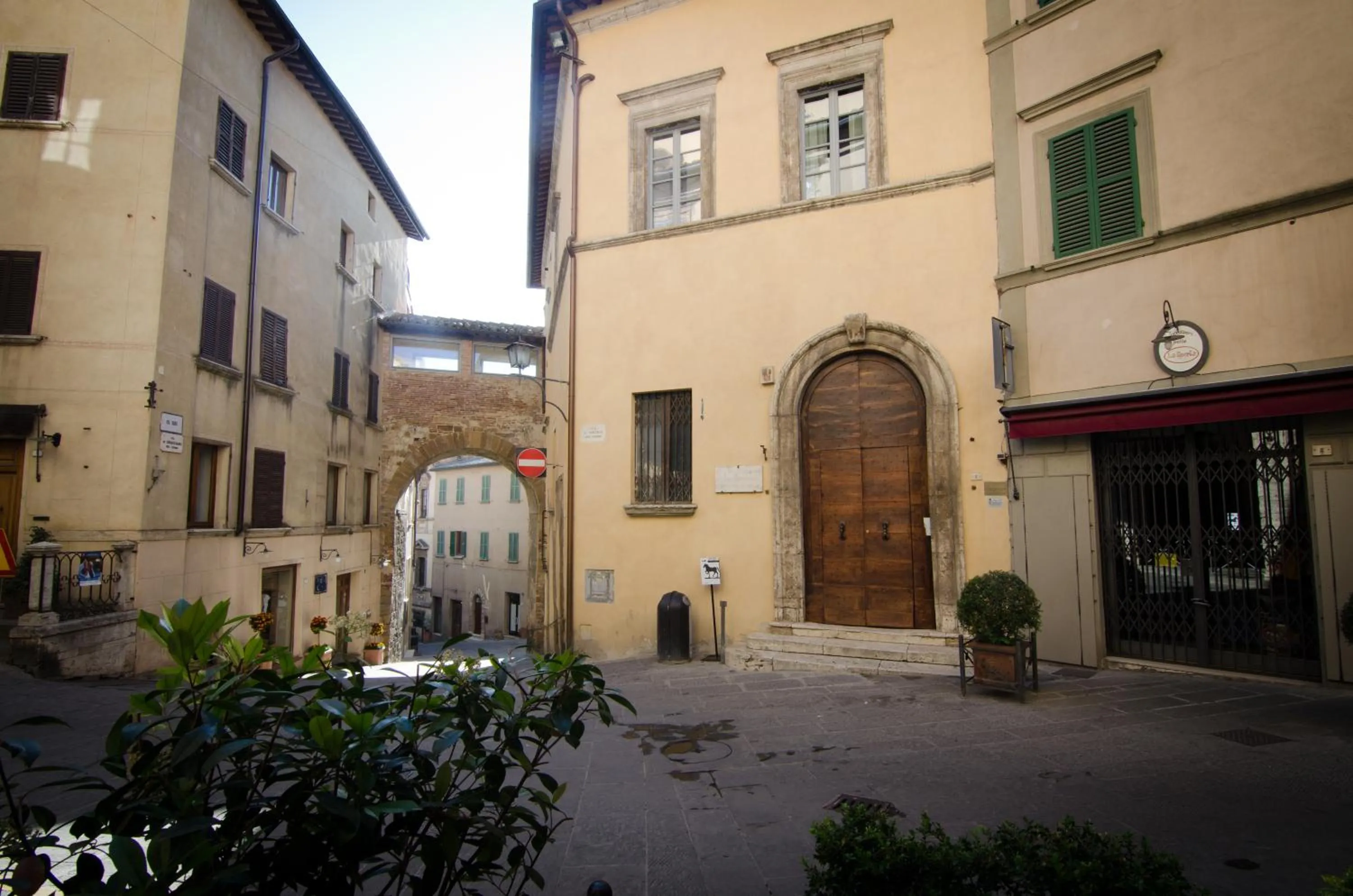 Facade/entrance in Dimora Dell'Erbe Rooms