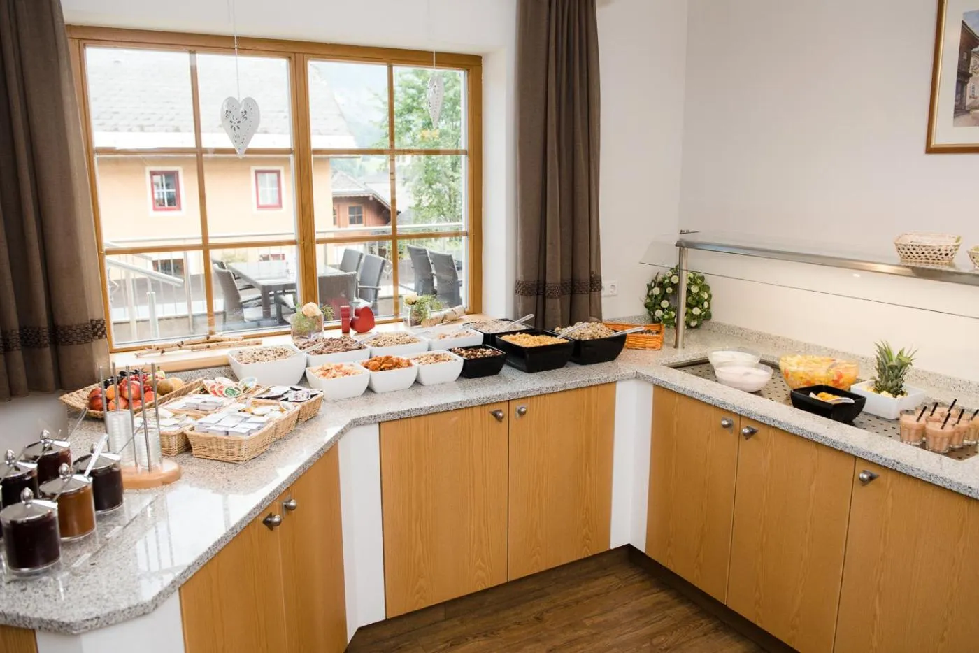 Buffet breakfast in Felsners Hotel & Restaurant