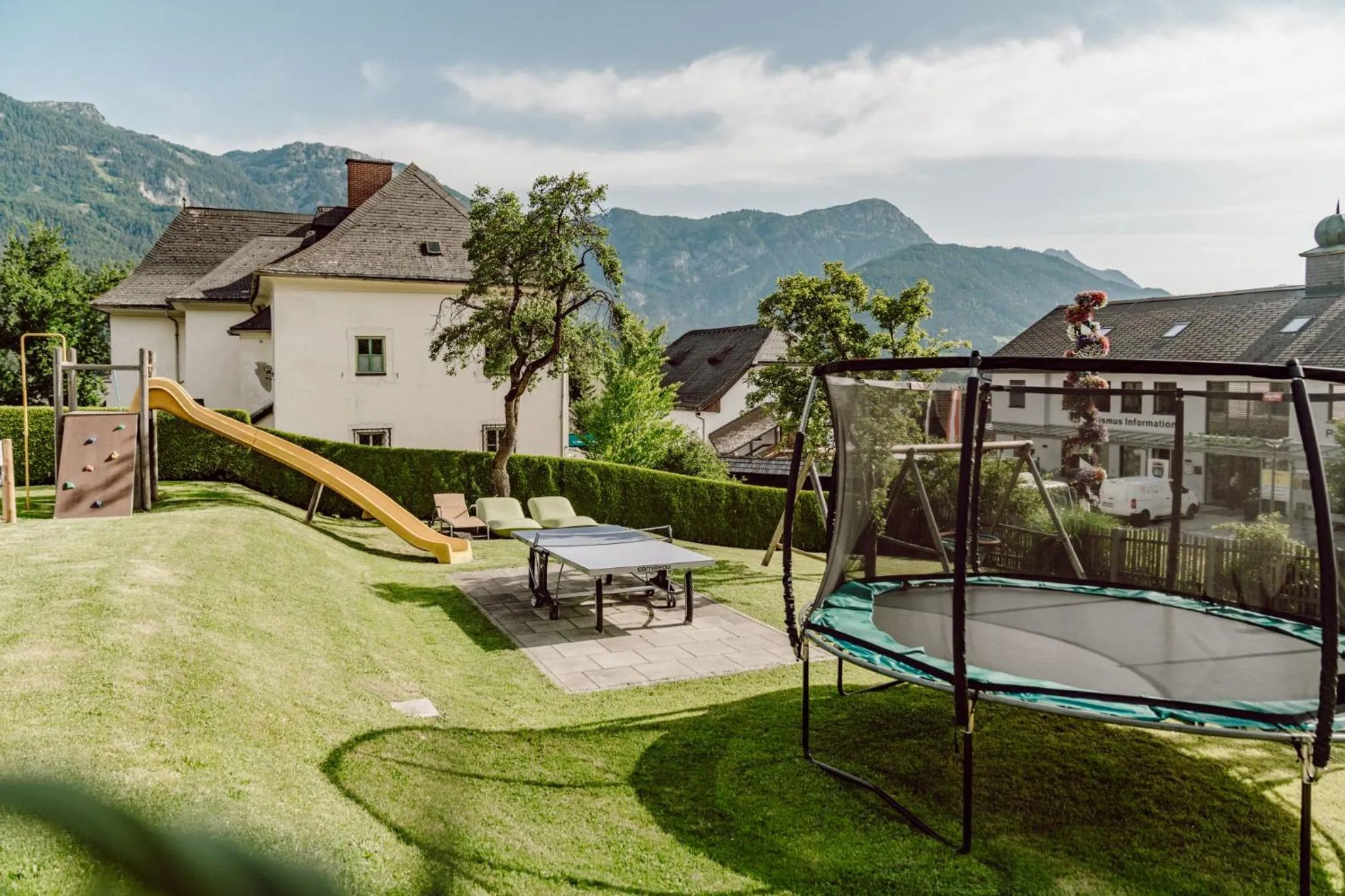 hair dresser in Felsners Hotel & Restaurant