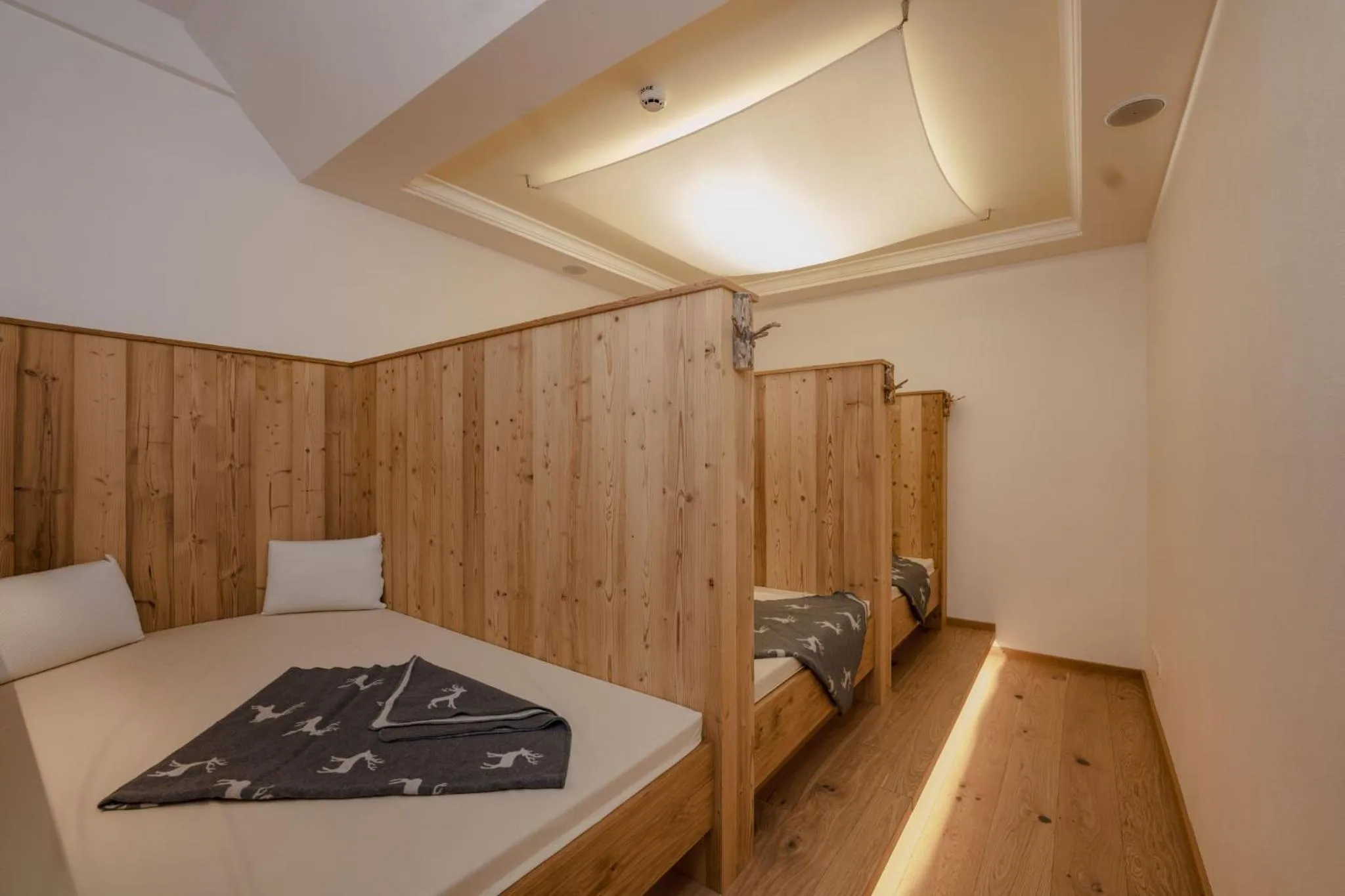 Spa and wellness centre/facilities, Bed in Felsners Hotel & Restaurant