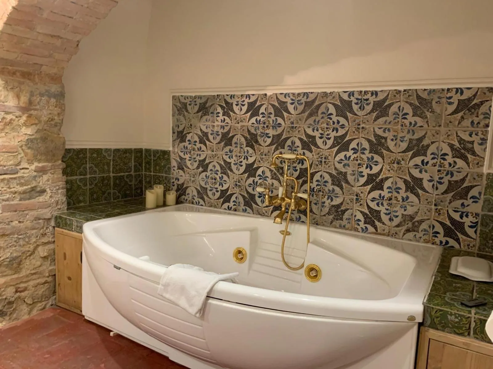 Hot Tub in B&B Mr. My Resort