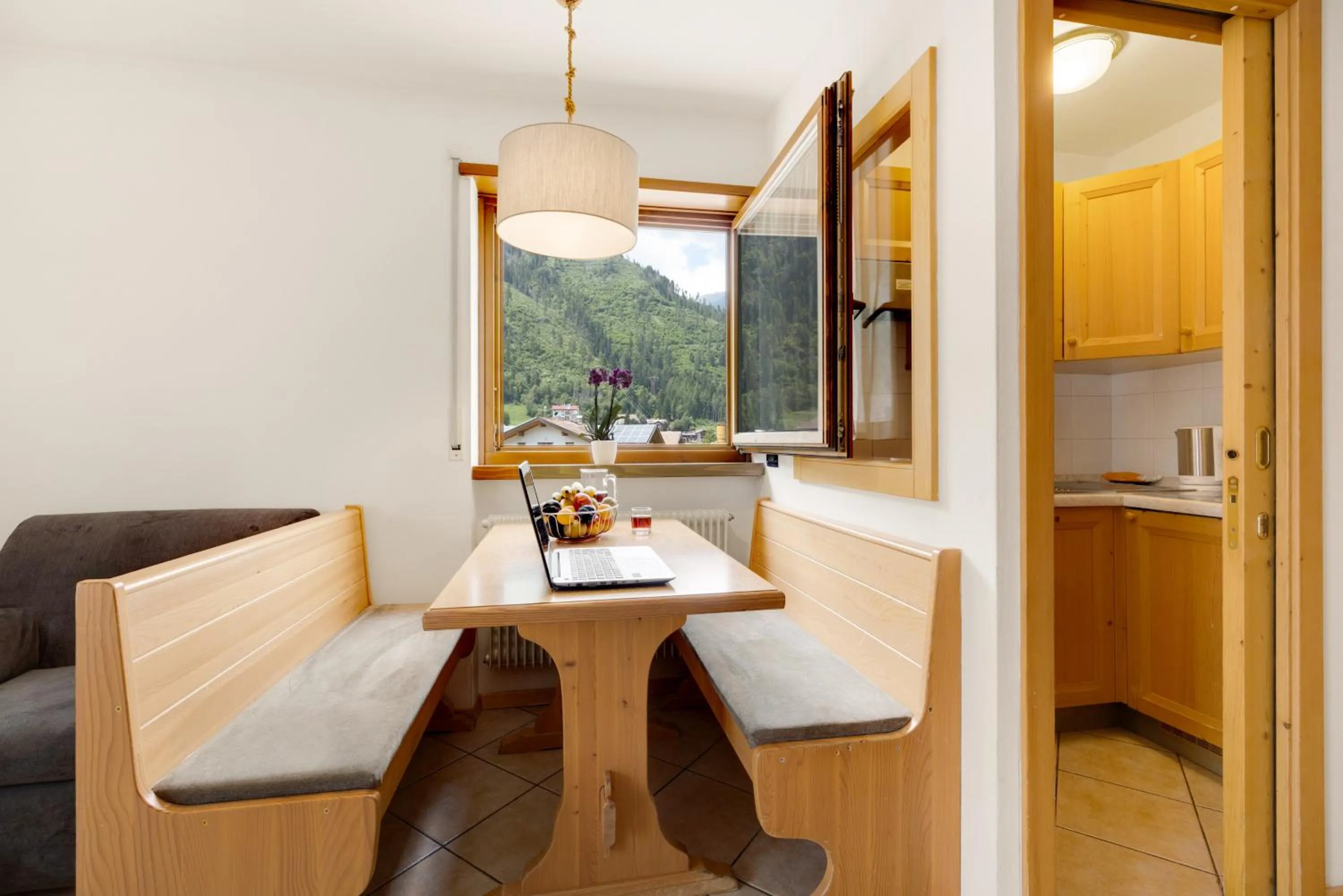 Kitchen or kitchenette in Aparthotel Majestic