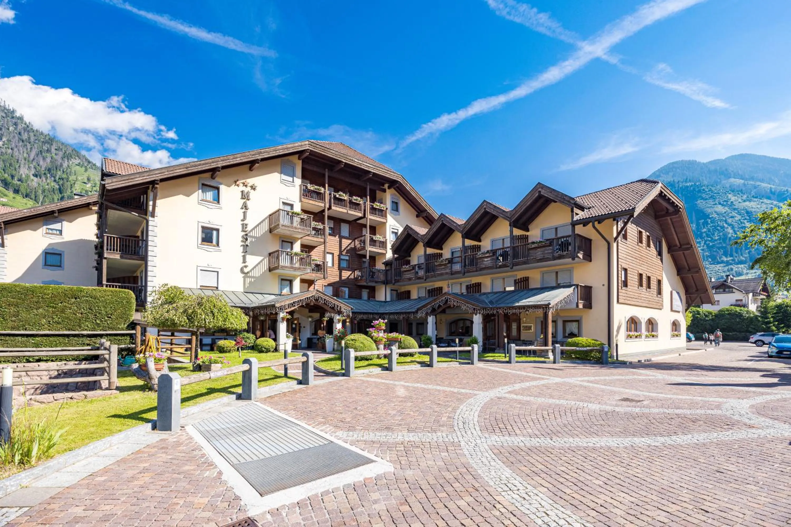 Property building in Aparthotel Majestic