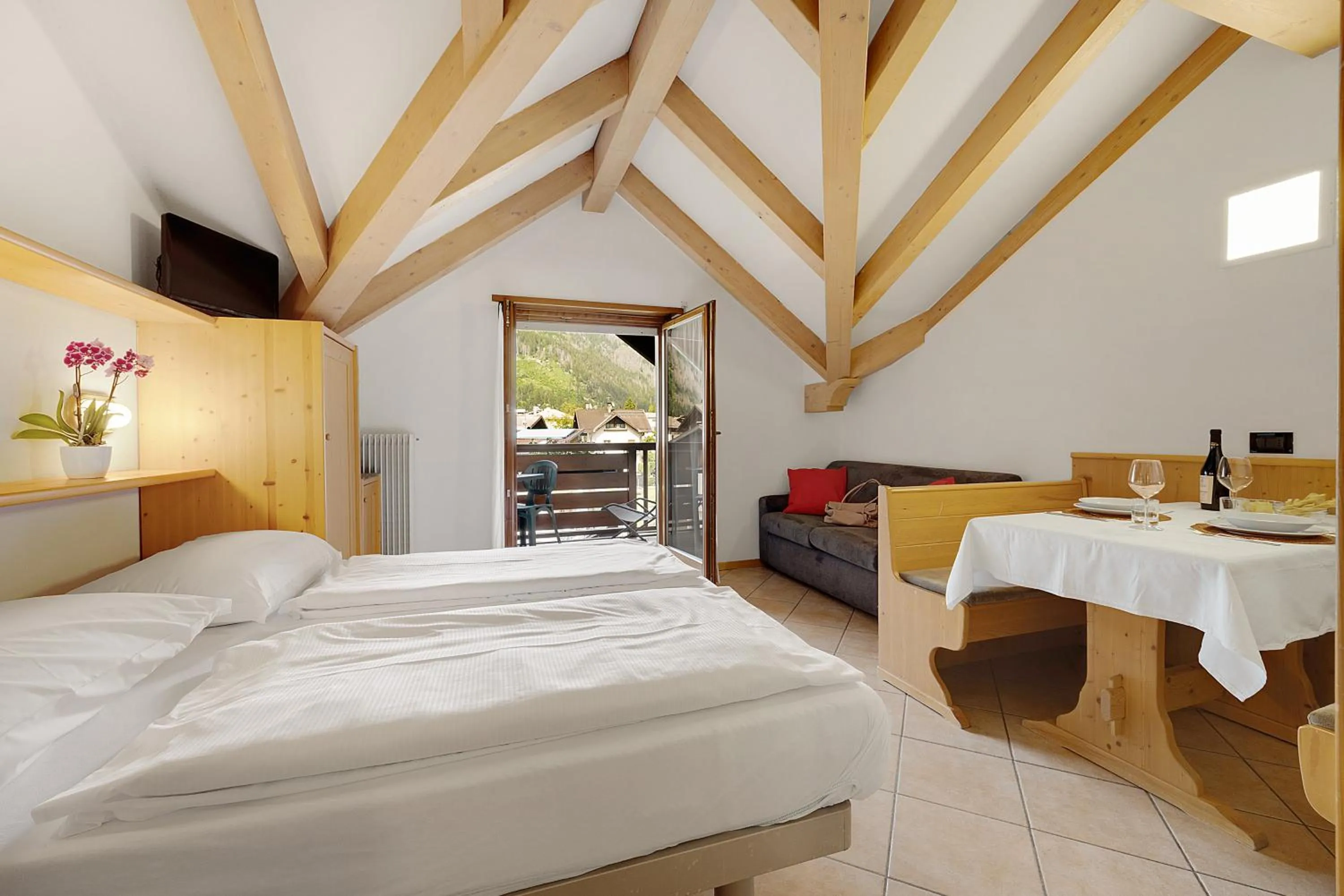 Bed in Aparthotel Majestic