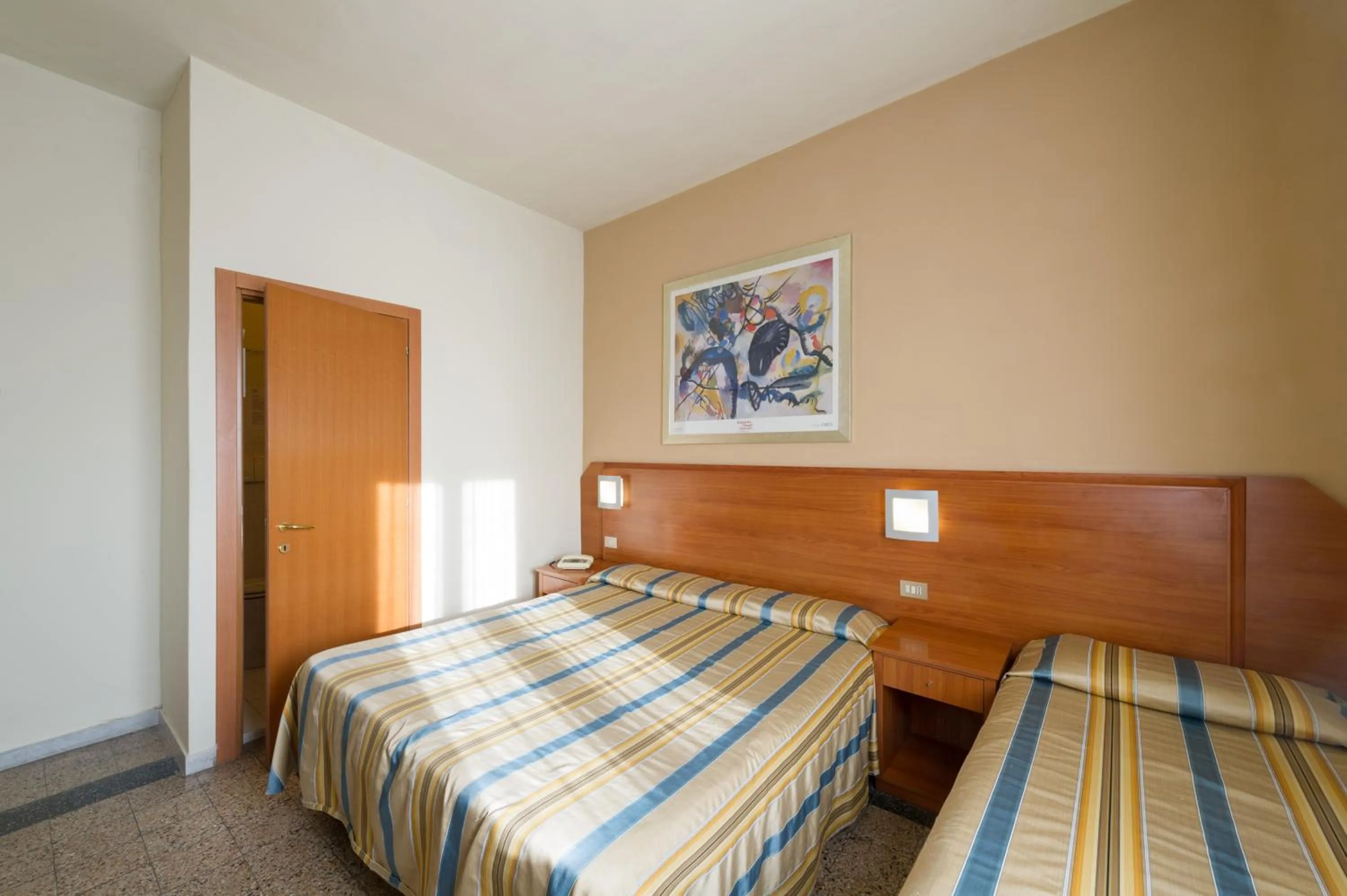 Bed in Hotel Moderno