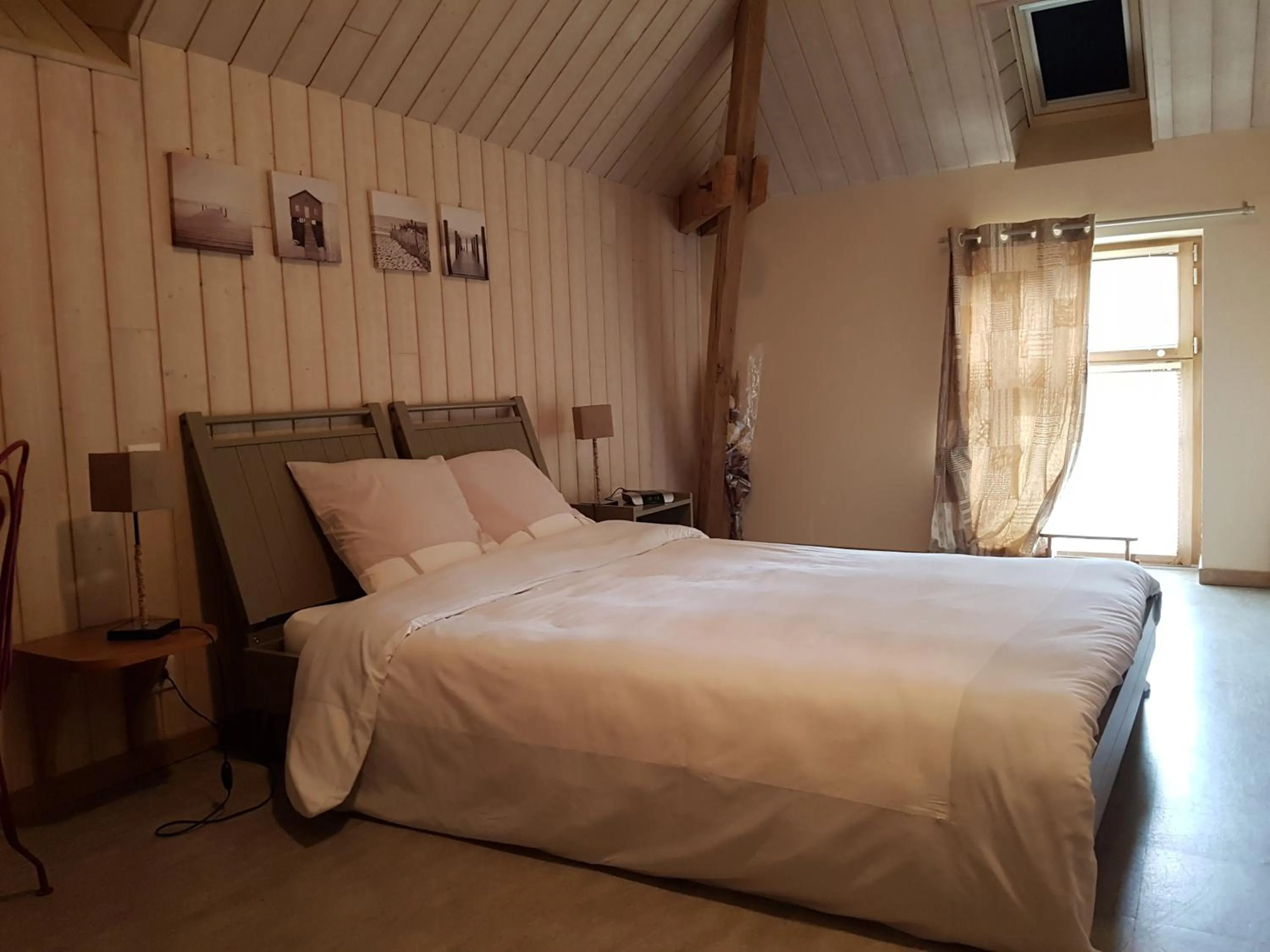 Photo of the whole room, Bed in Logis Hôtel Relais Des Caillères