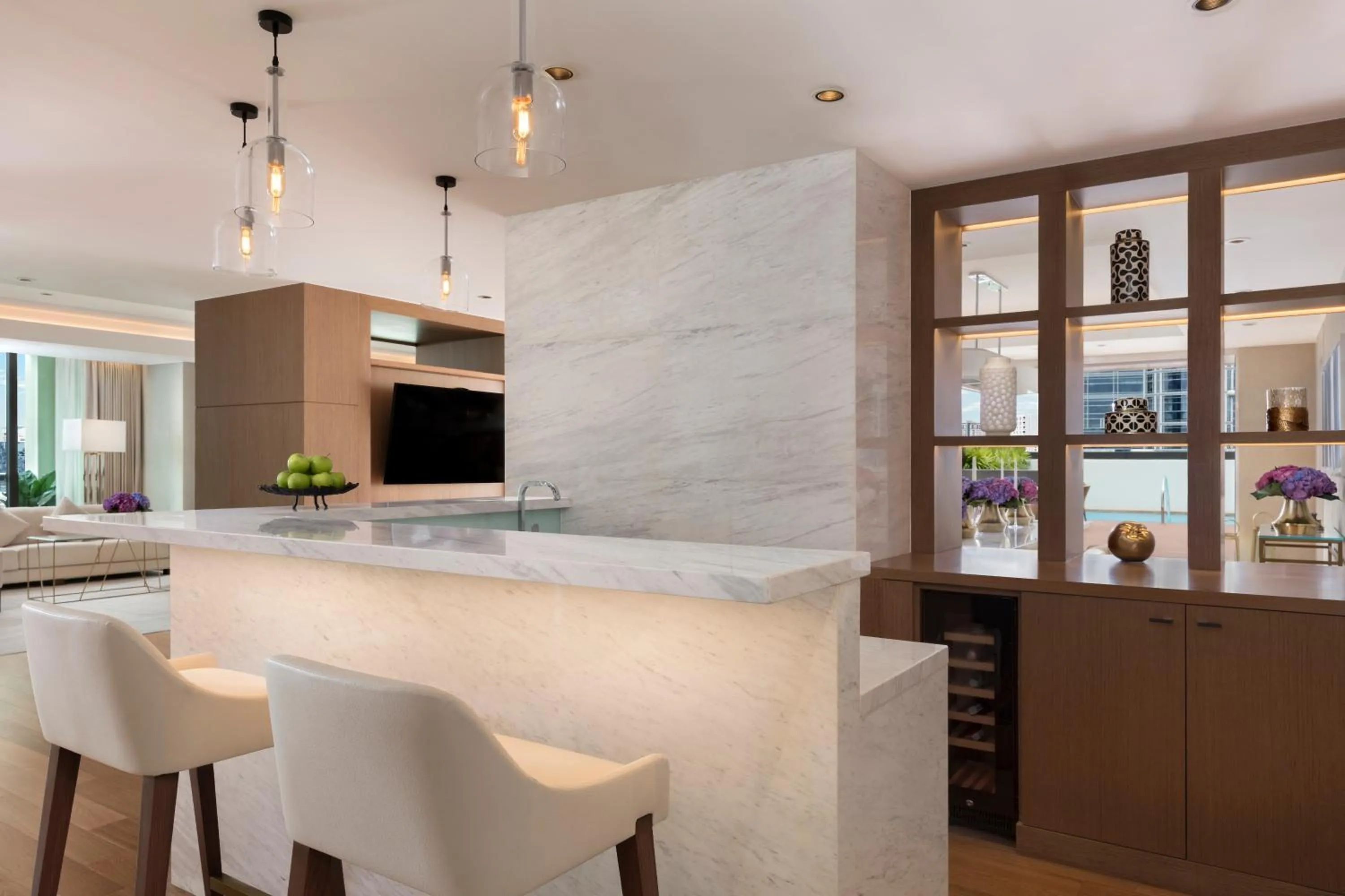 Kitchen or kitchenette in Siam Kempinski Hotel Bangkok