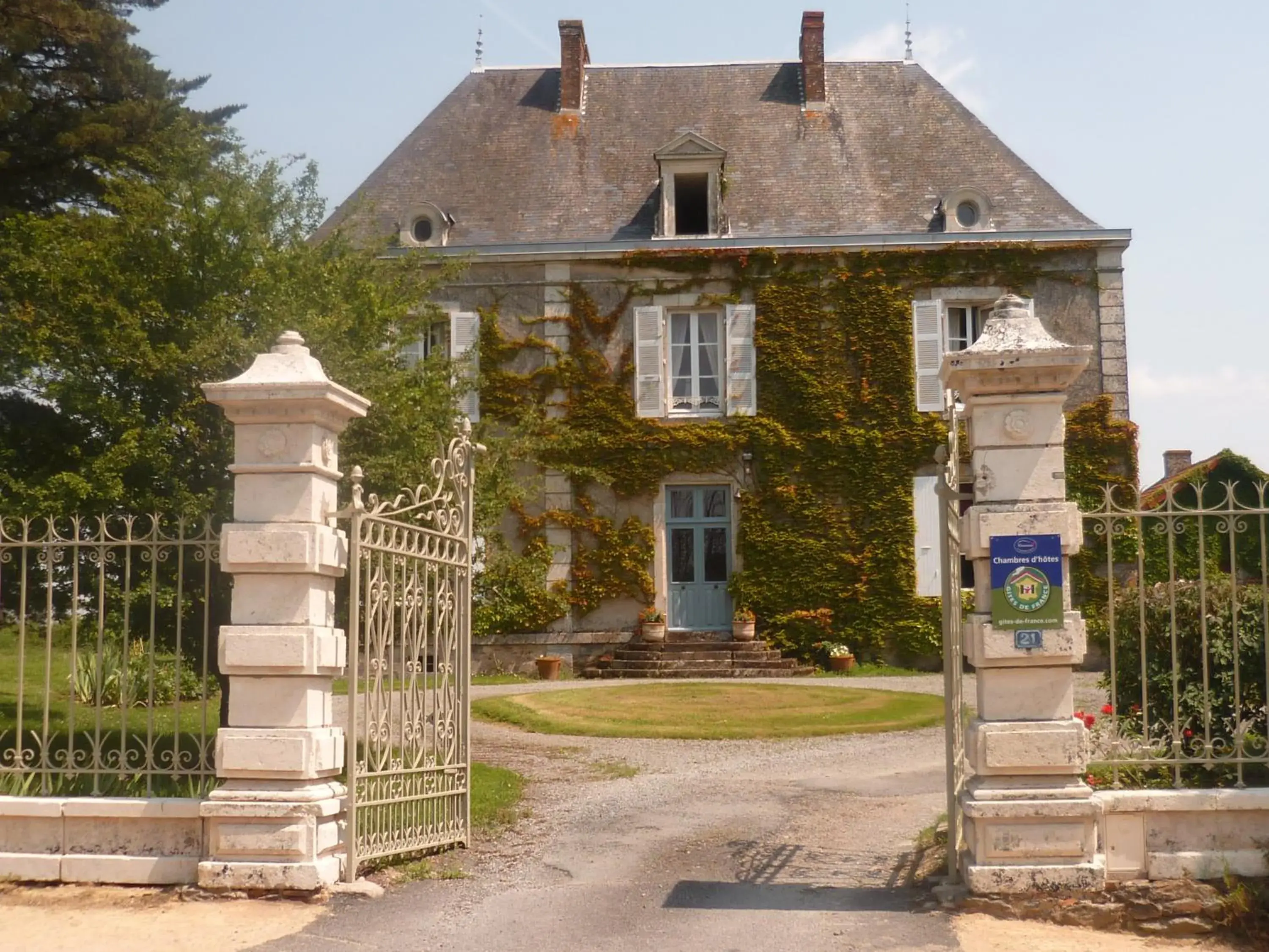 Le Logis Le Logis