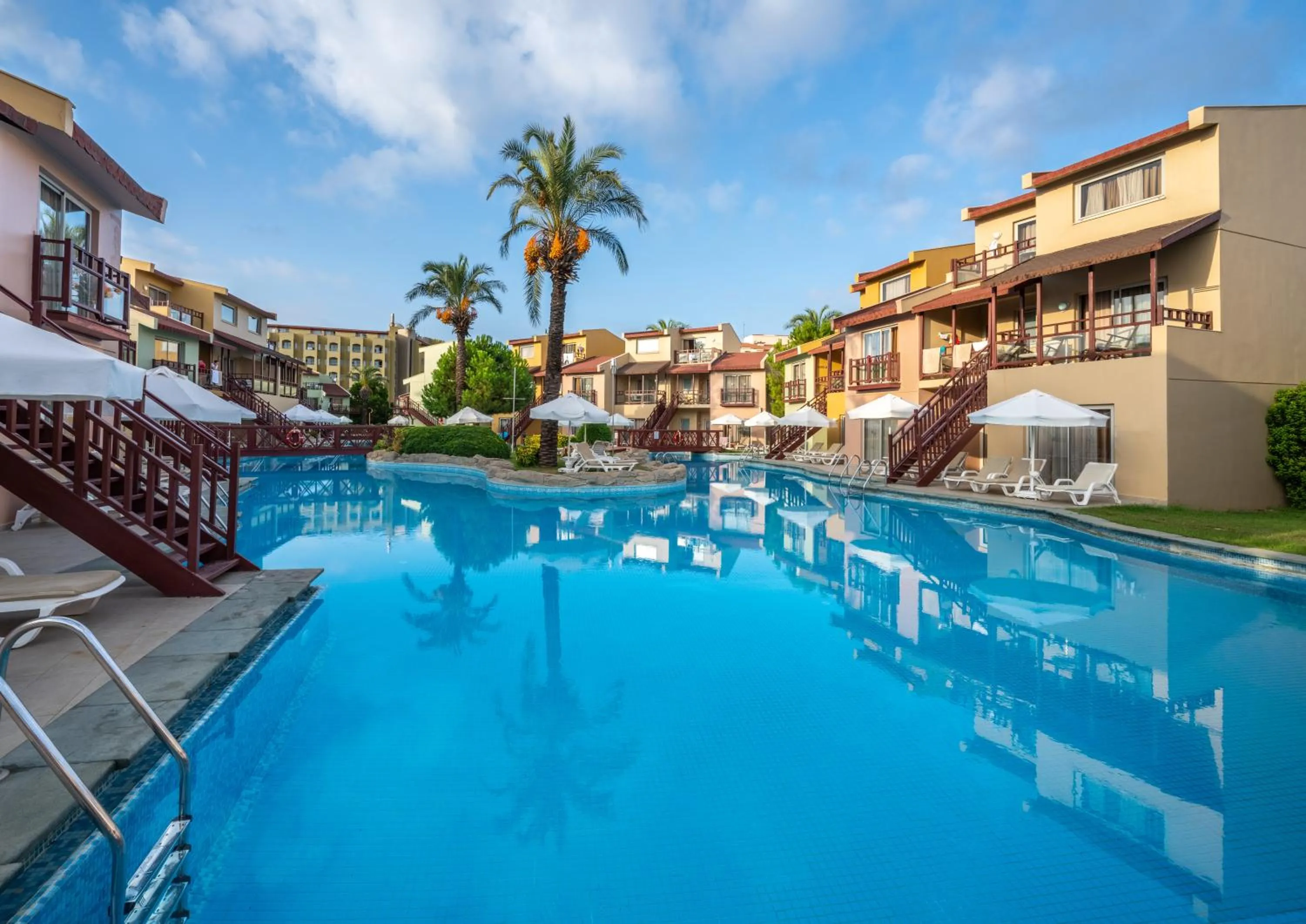 Property building in Selectum Family Resort Side