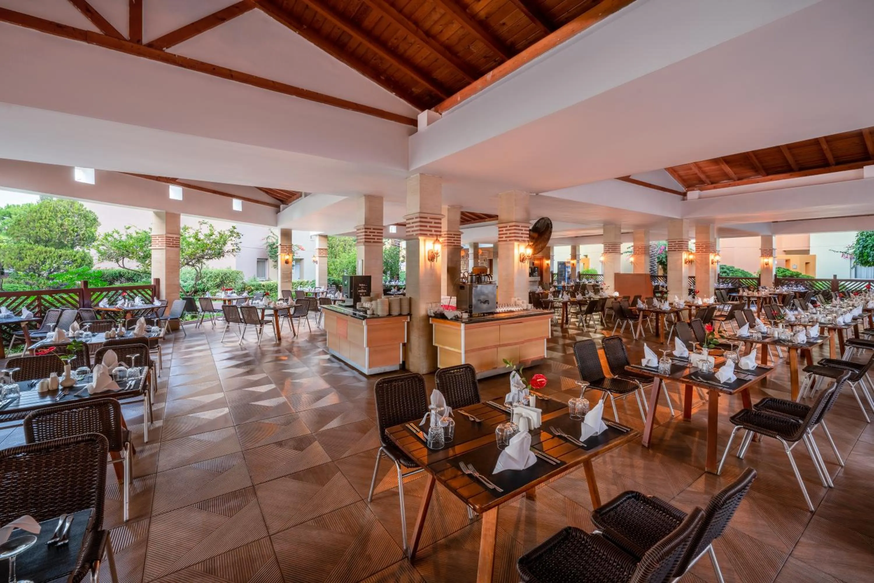 Restaurant/places to eat in Selectum Family Resort Side