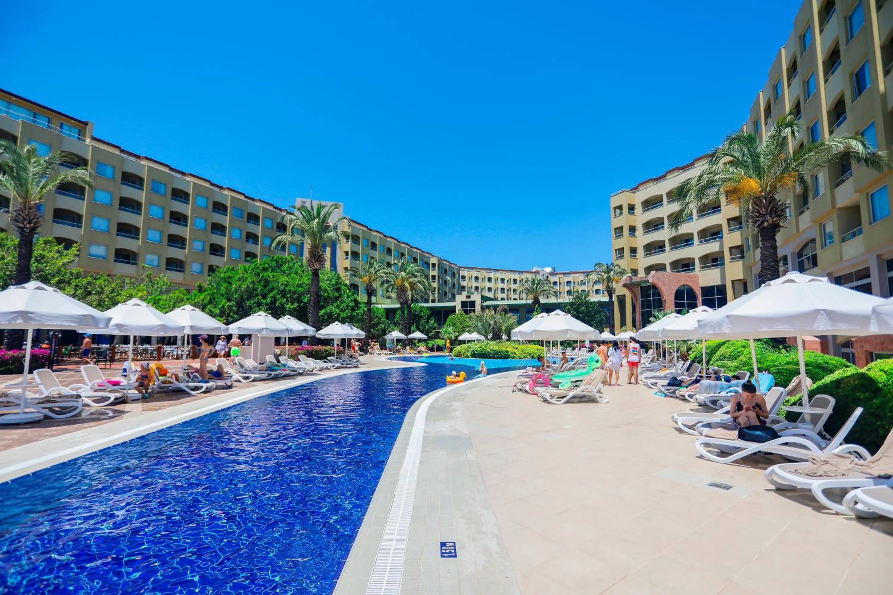 Property building in Selectum Family Resort Side