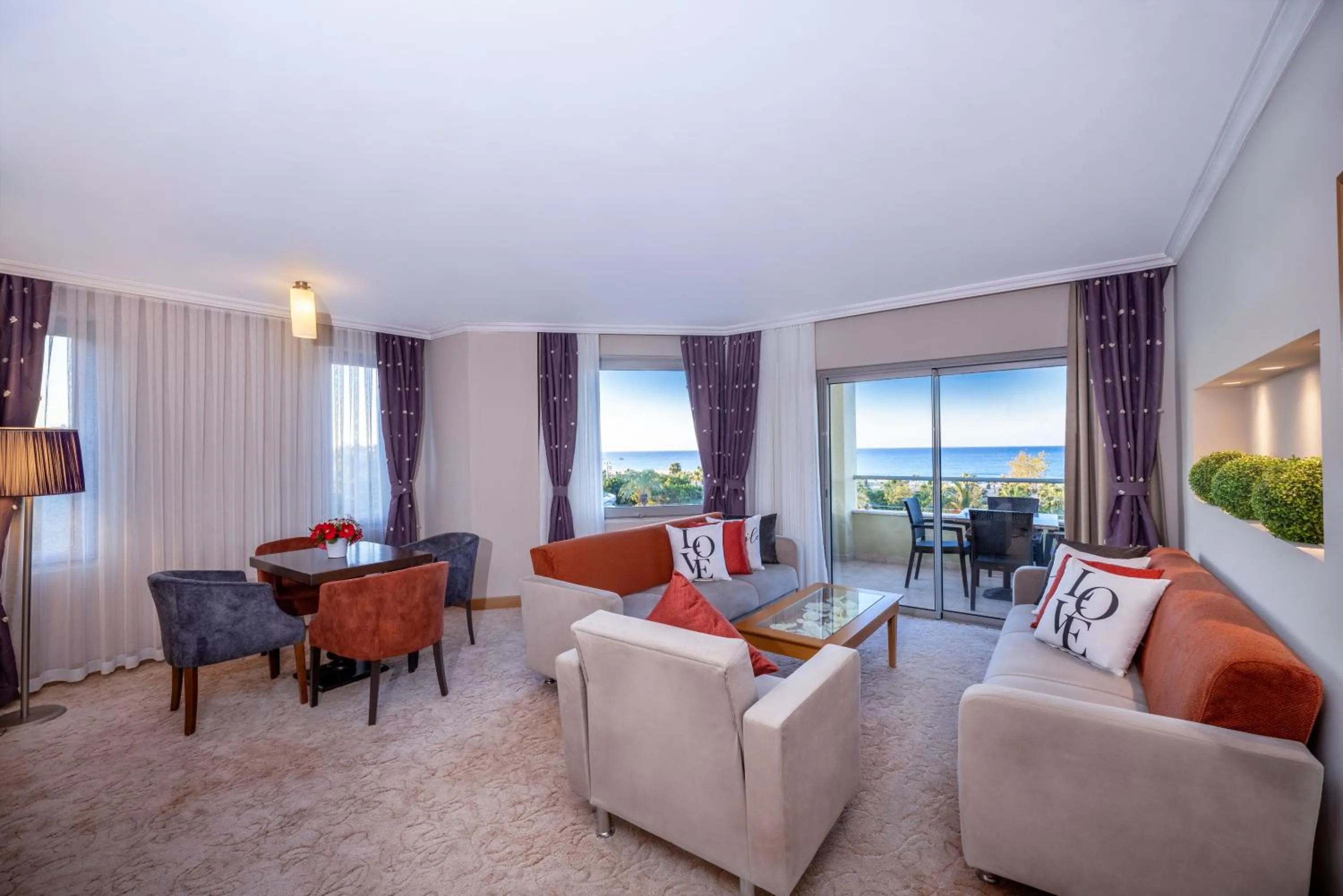 Property building in Selectum Family Resort Side