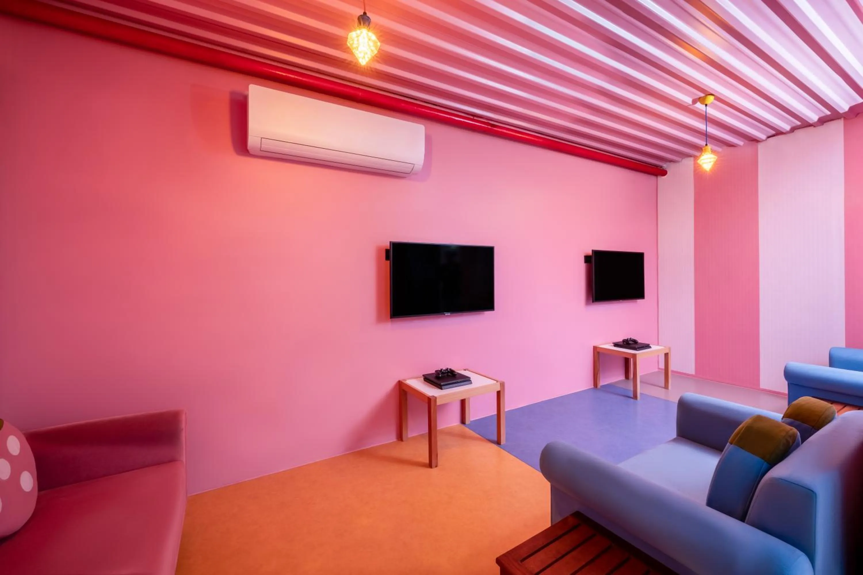 Children play ground in Selectum Family Resort Side