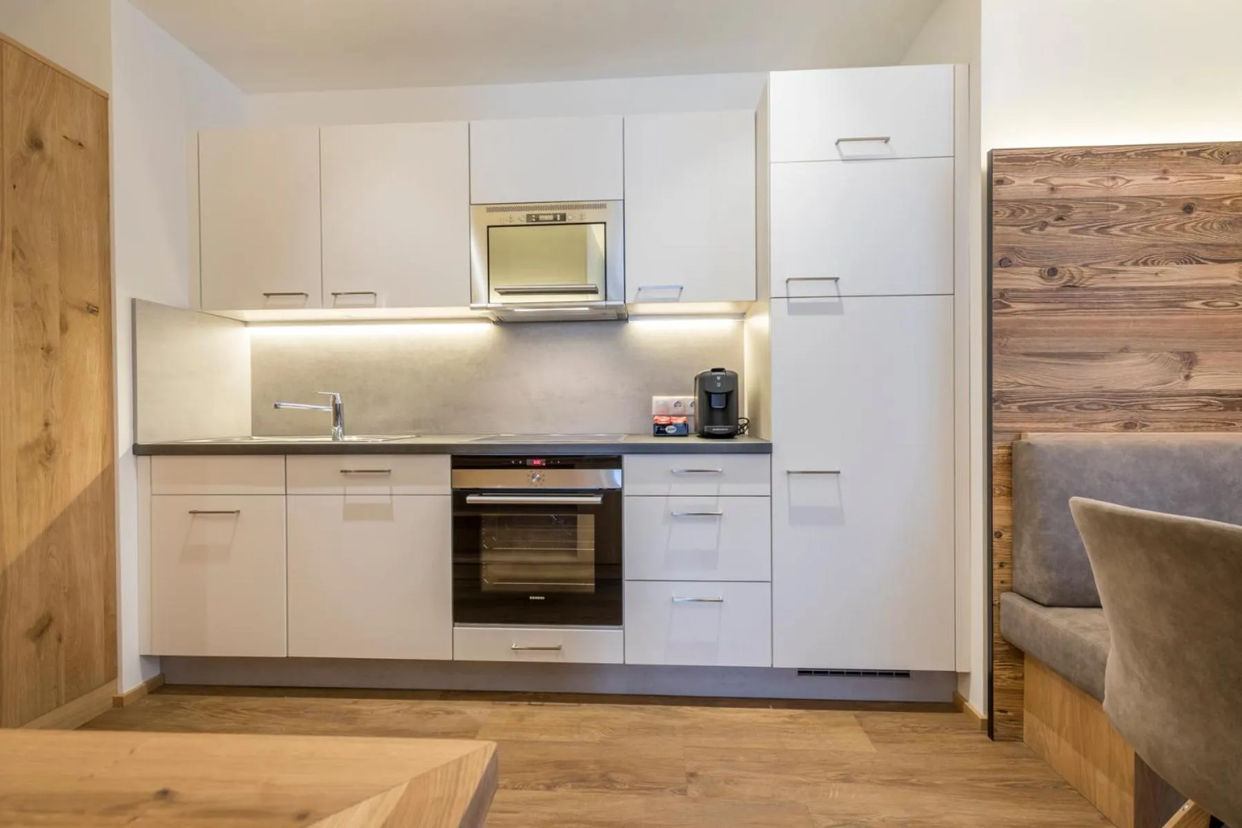 Kitchen or kitchenette in OFENTÜRL alpine living