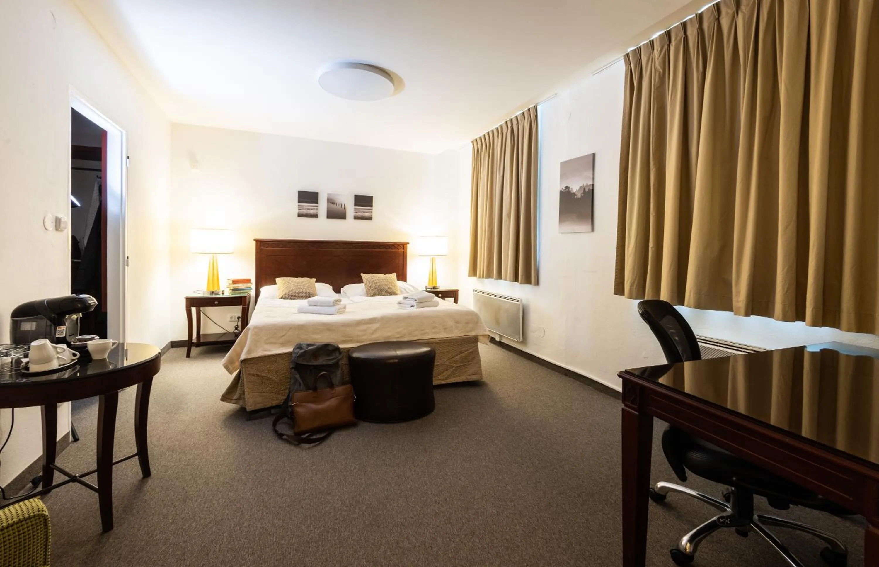 Bedroom, Bed in Hotel Petrovy kameny