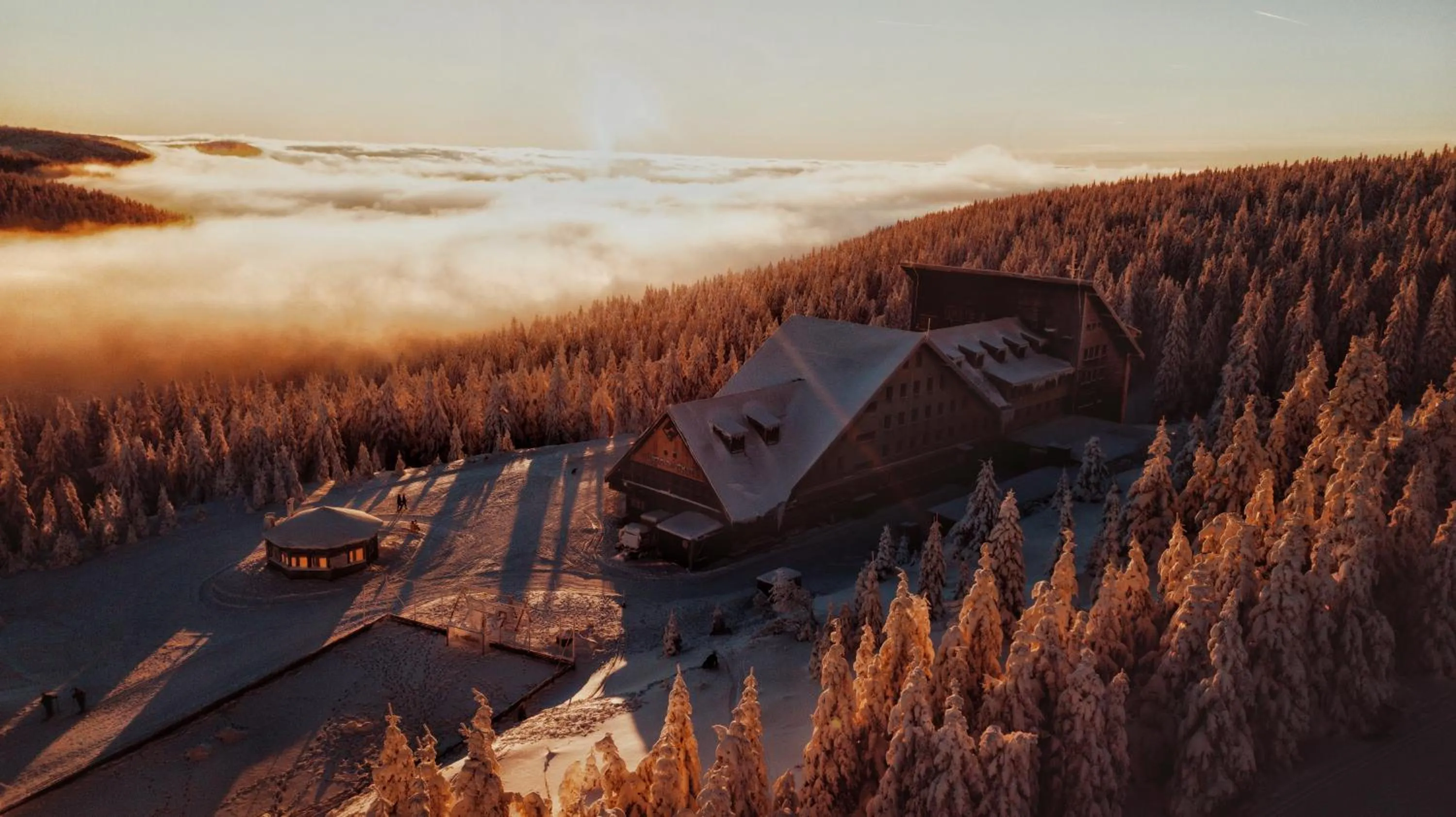 Property building in Hotel Petrovy kameny