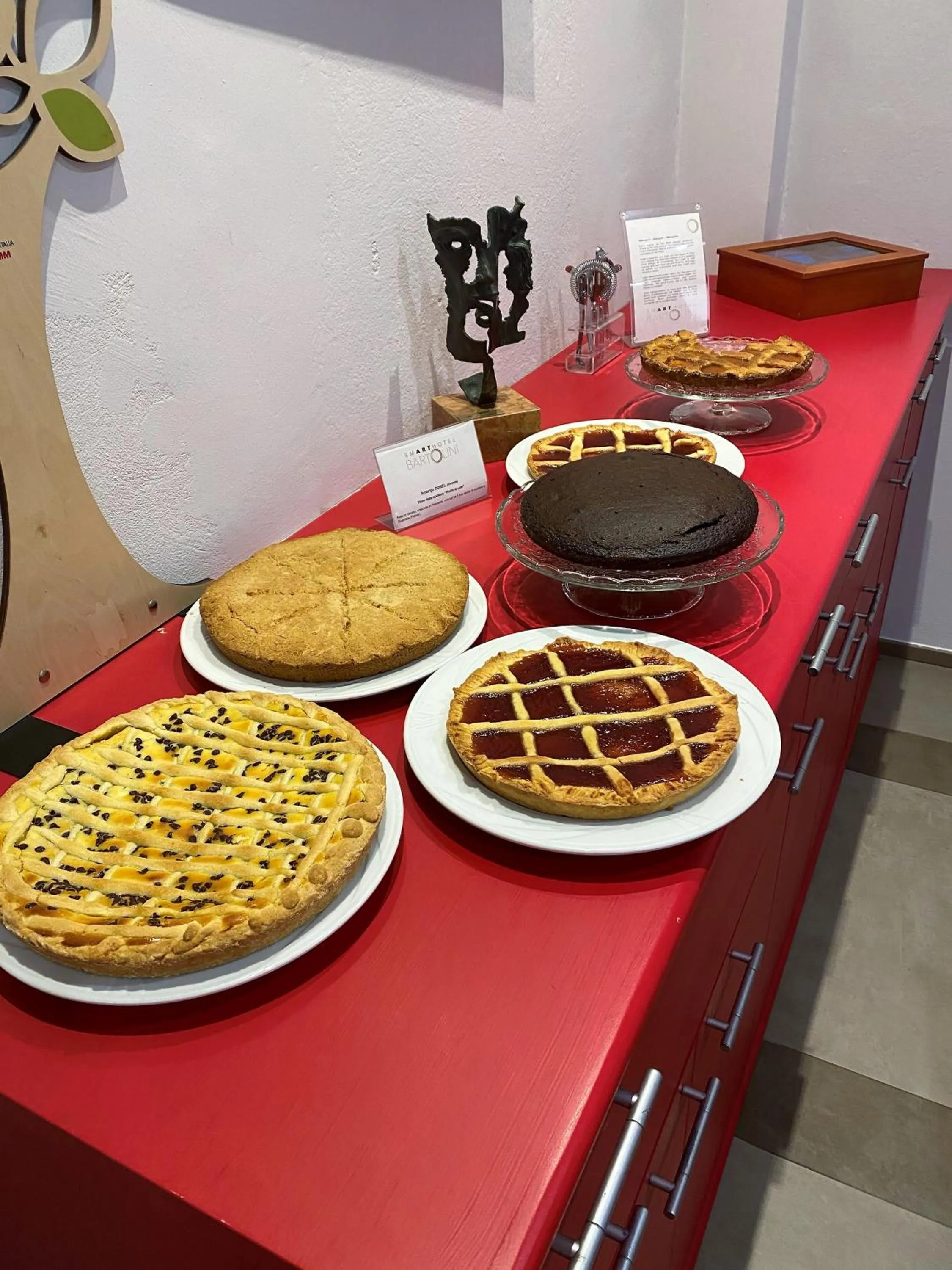 Breakfast in SmArt Hotel Bartolini