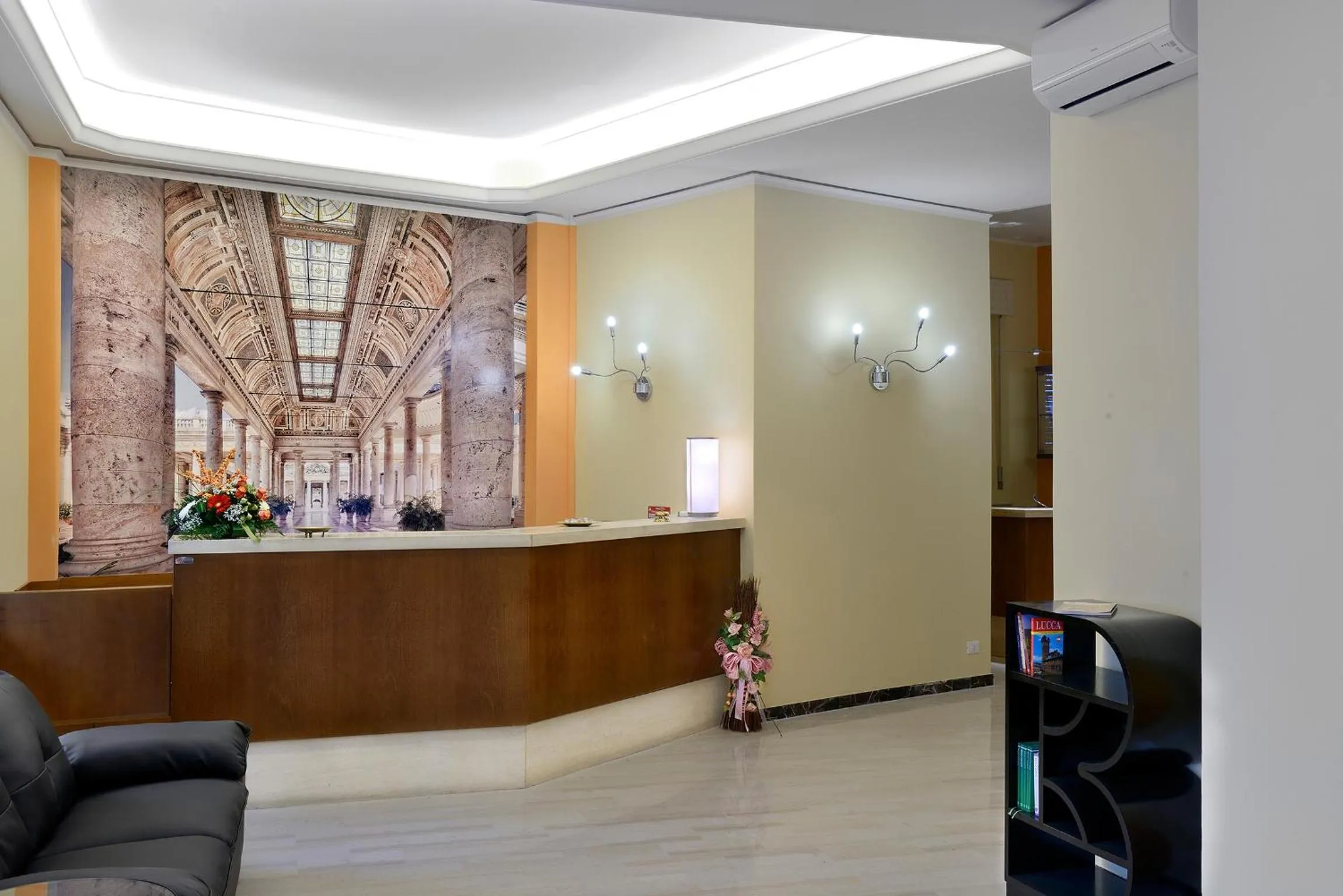 Lobby or reception in SmArt Hotel Bartolini