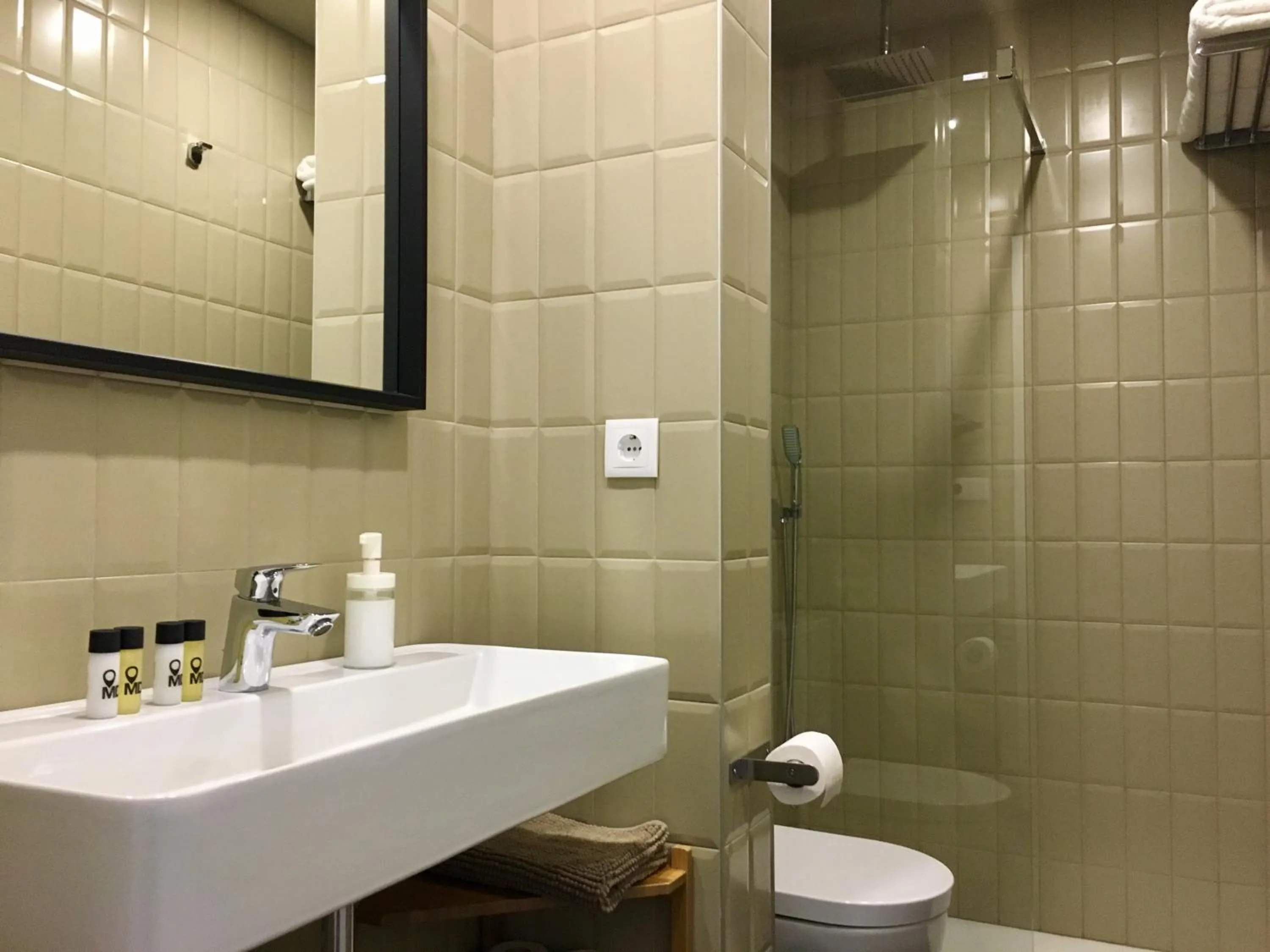 Shower in MD Design Hotel - Portal del Real