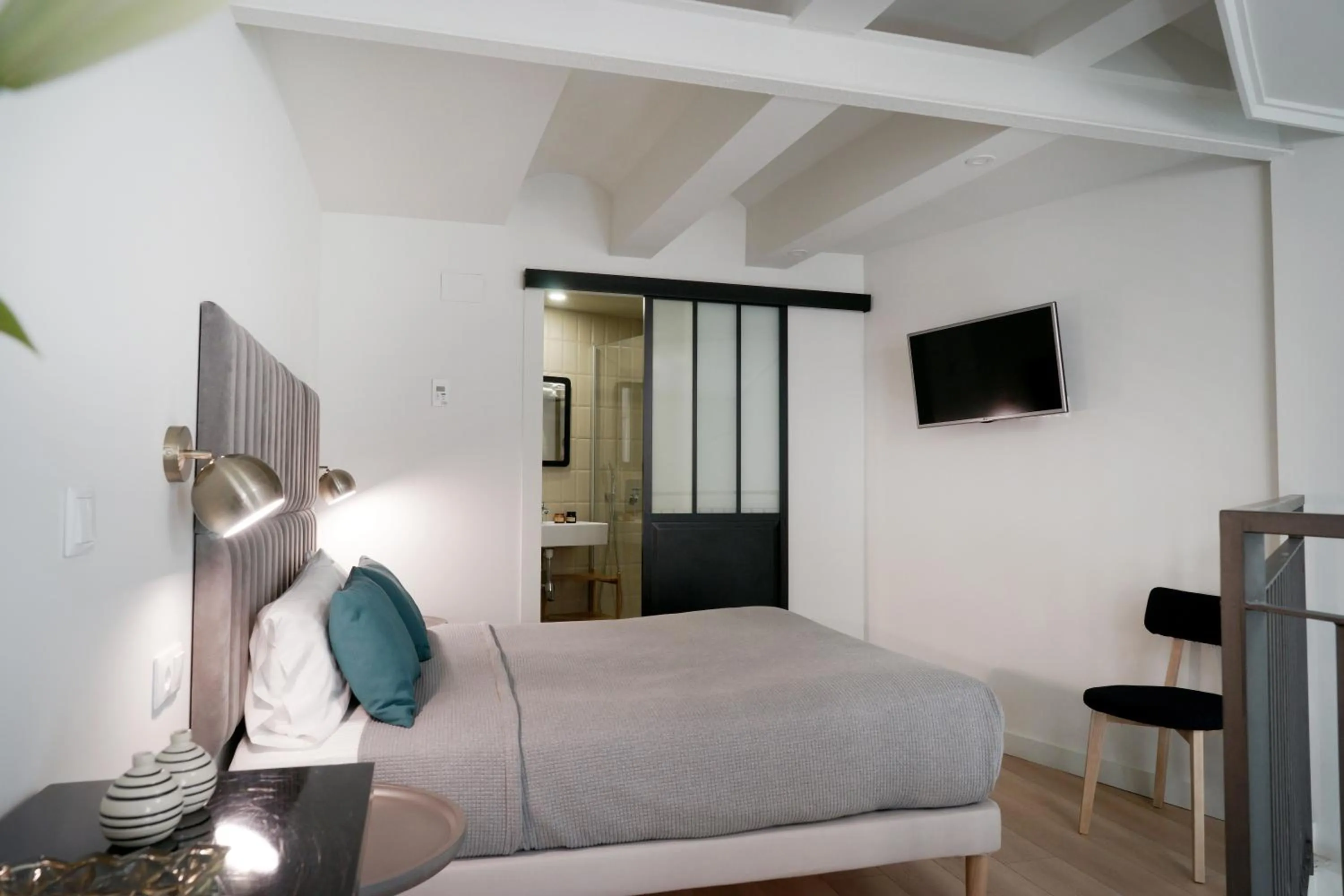 TV and multimedia, Bed in MD Design Hotel - Portal del Real