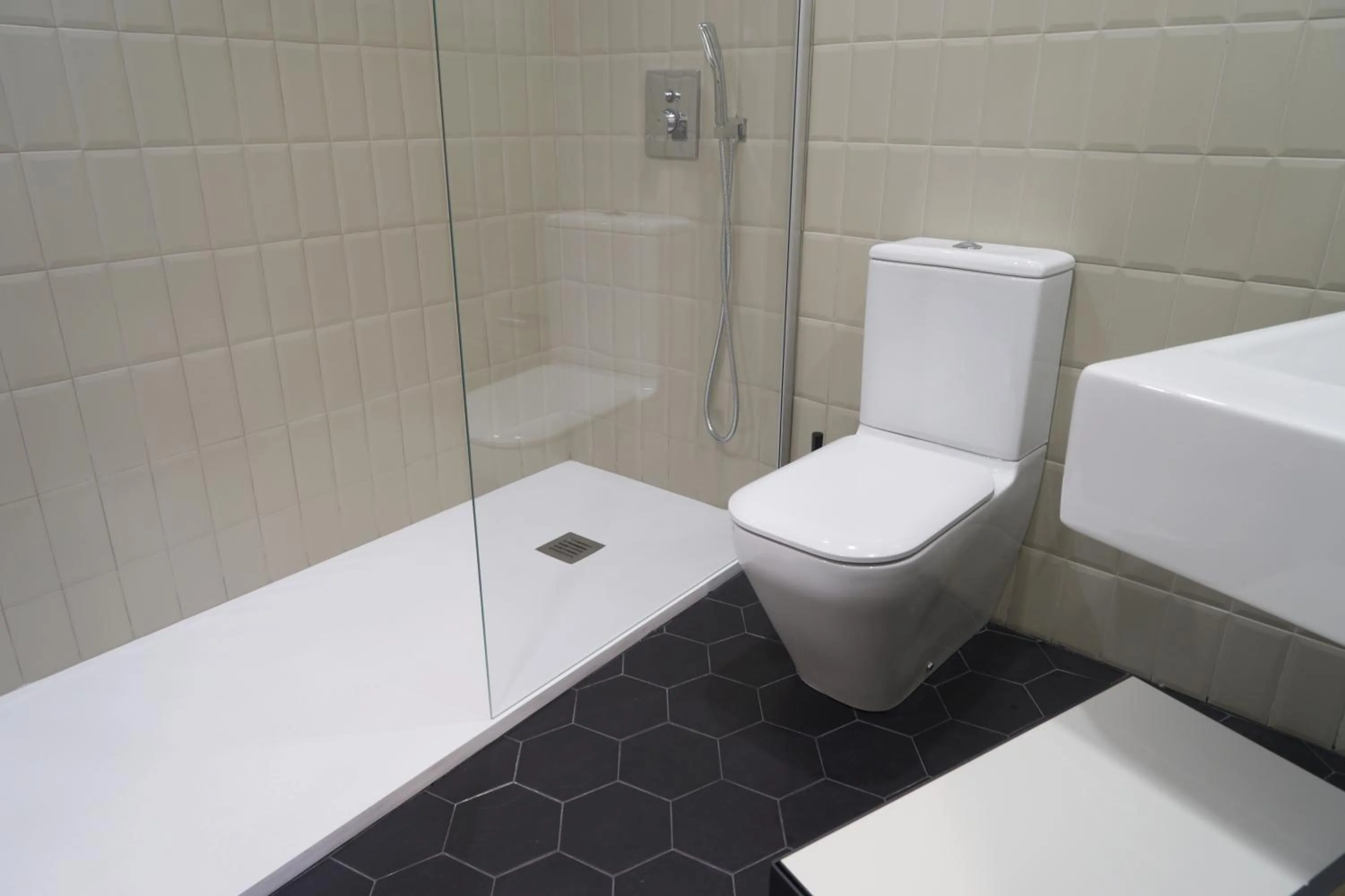 Shower in MD Design Hotel - Portal del Real