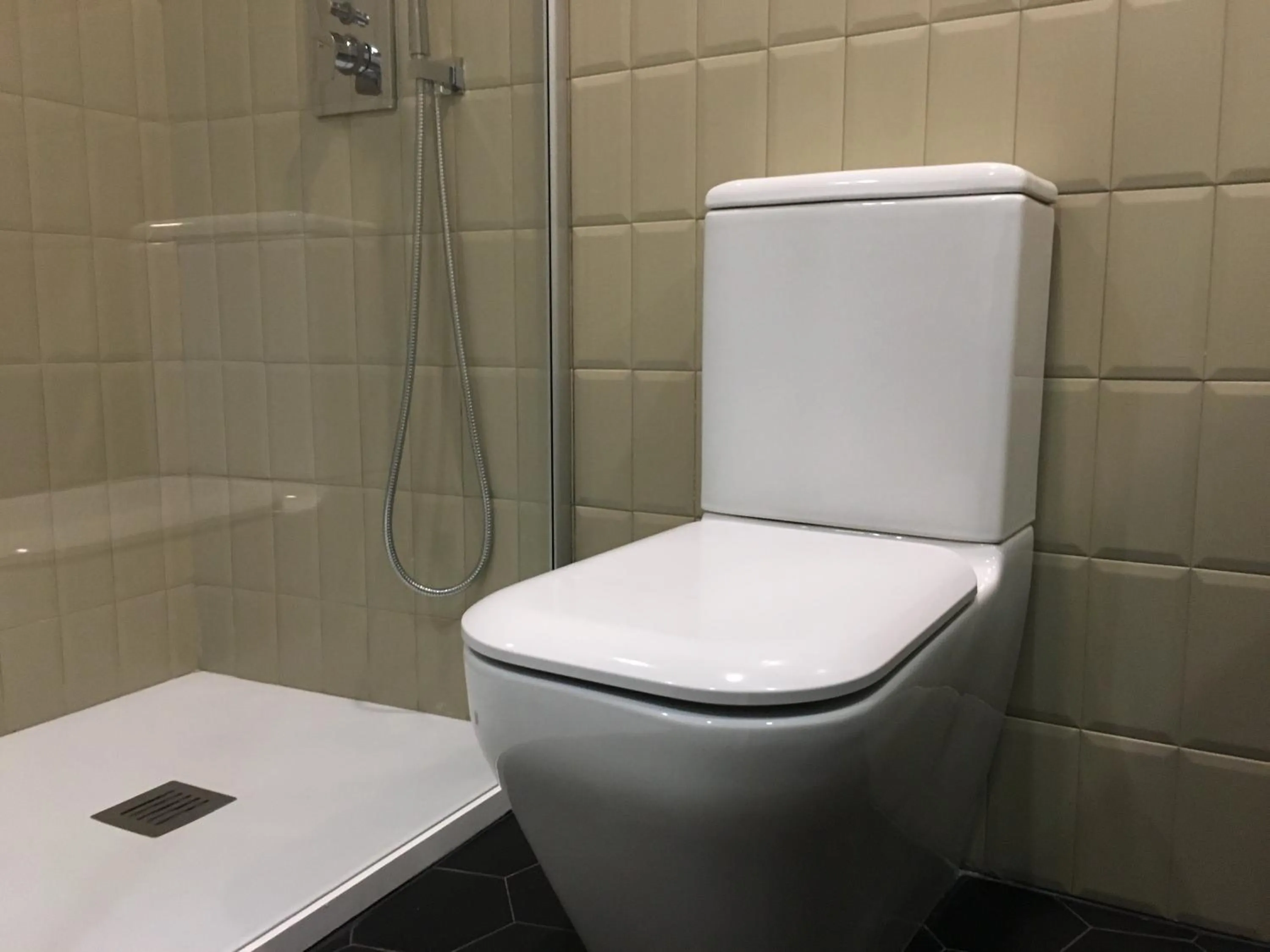 Shower in MD Design Hotel - Portal del Real