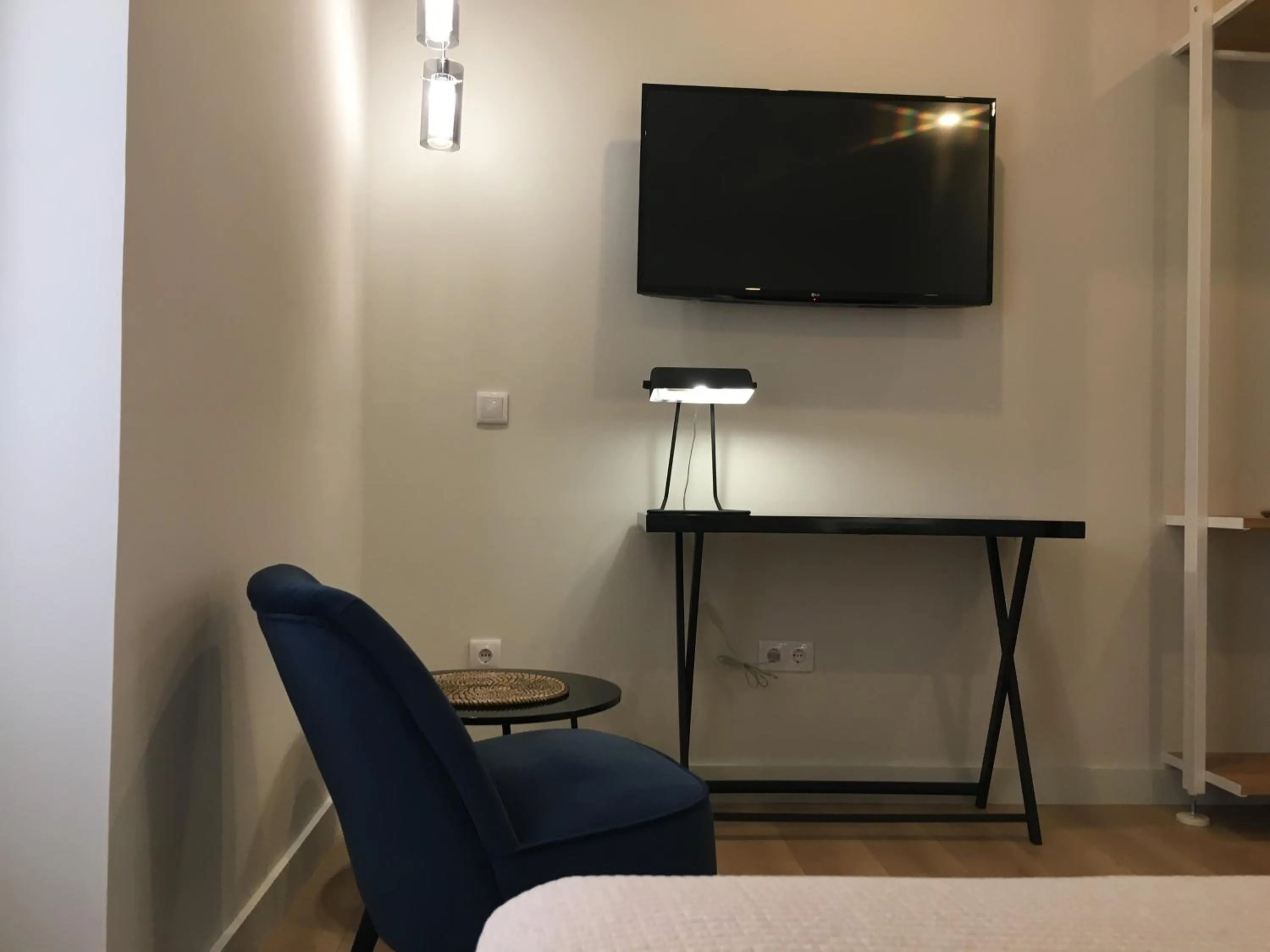 TV and multimedia in MD Design Hotel - Portal del Real