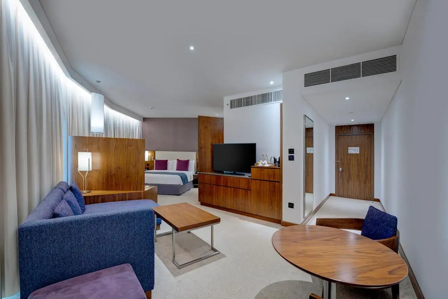 Junior King Suite with Mountain View and Lounge Access in Crowne Plaza Muscat OCEC by IHG Junior King Suite with Mountain View and Lounge Access in Crowne Plaza Muscat OCEC by IHG