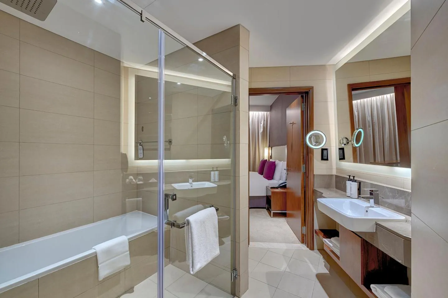 Bathroom in Crowne Plaza Muscat OCEC by IHG