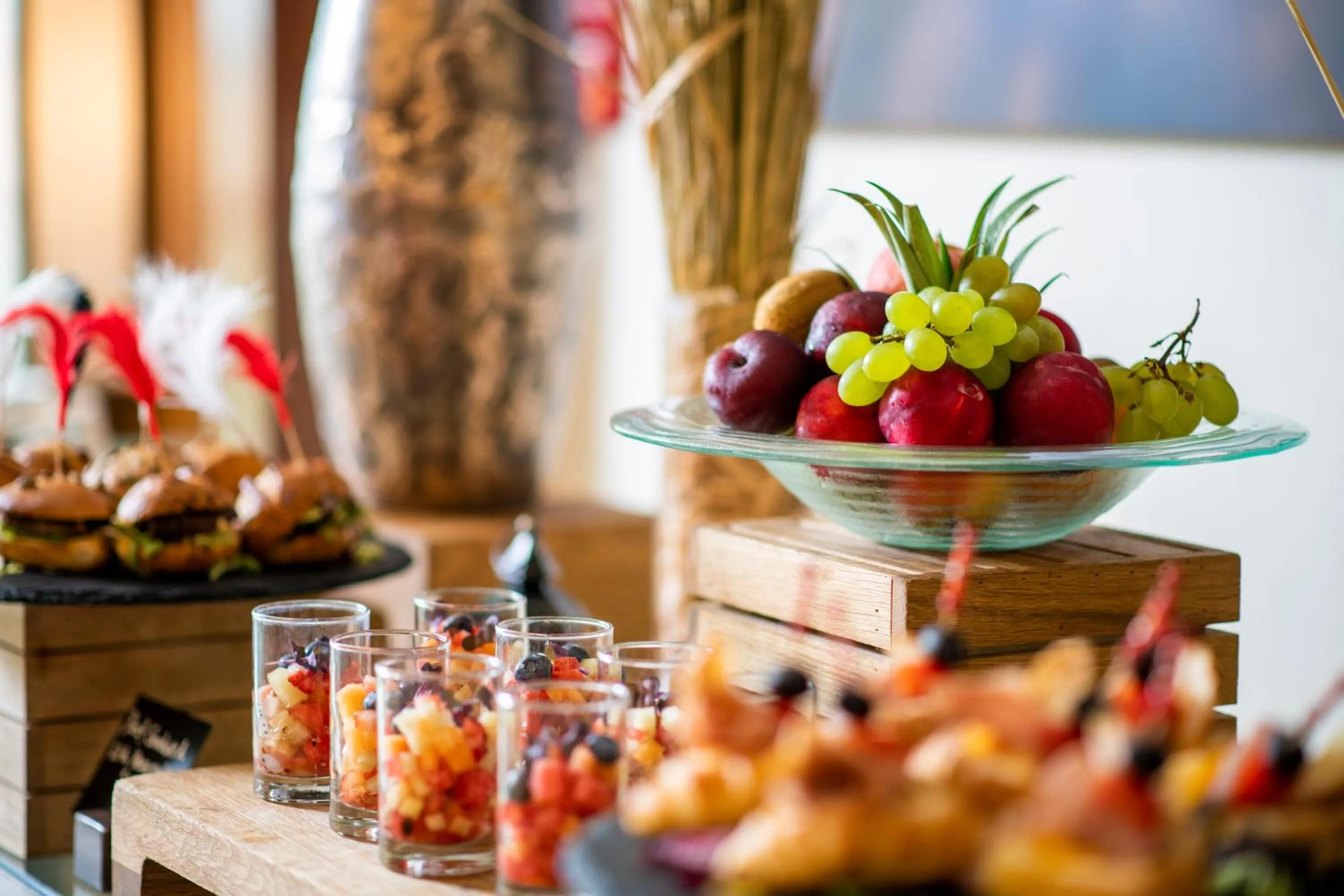 Meeting/conference room in Crowne Plaza Muscat OCEC by IHG