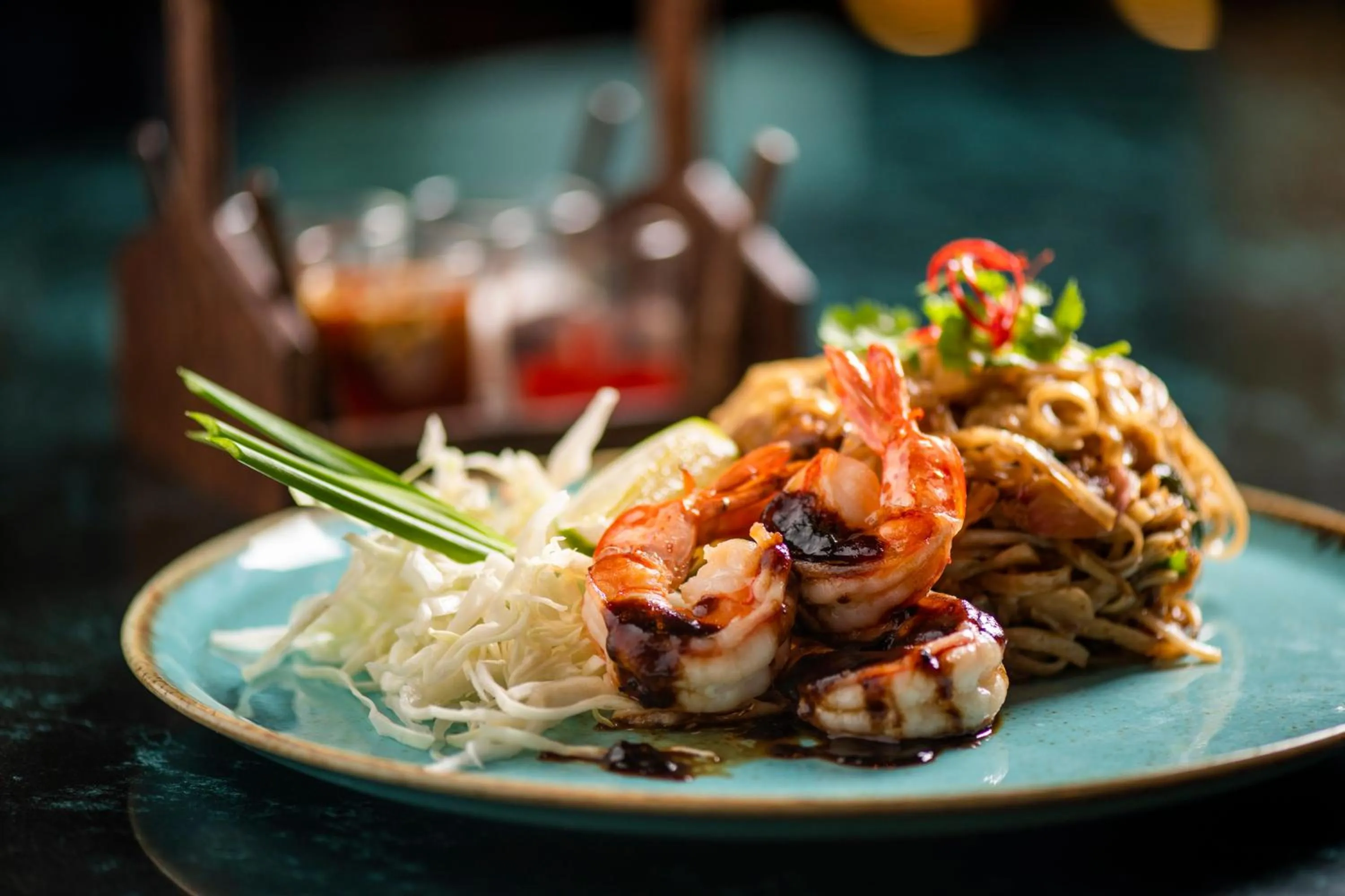 Restaurant/places to eat in Crowne Plaza Muscat OCEC by IHG