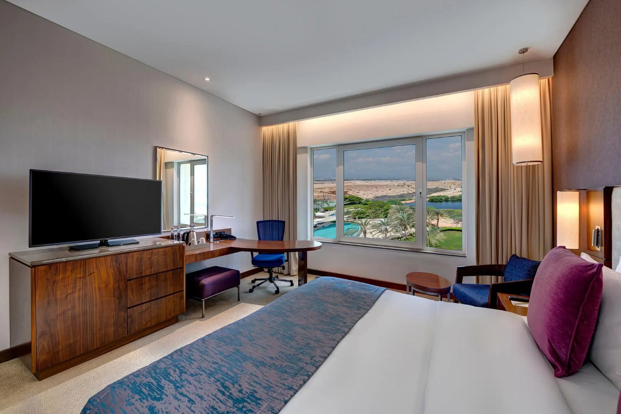 Bedroom, Bed in Crowne Plaza Muscat OCEC by IHG