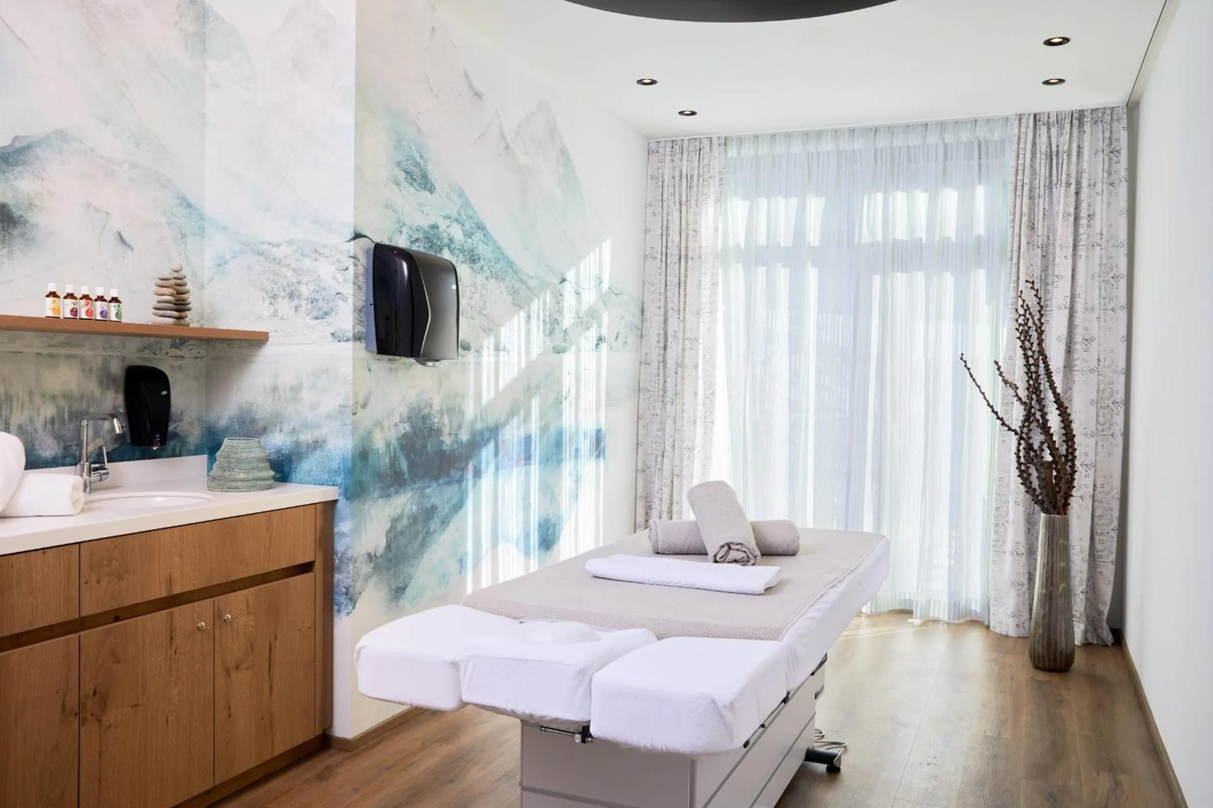 Massage, Bed in Zugspitz Resort