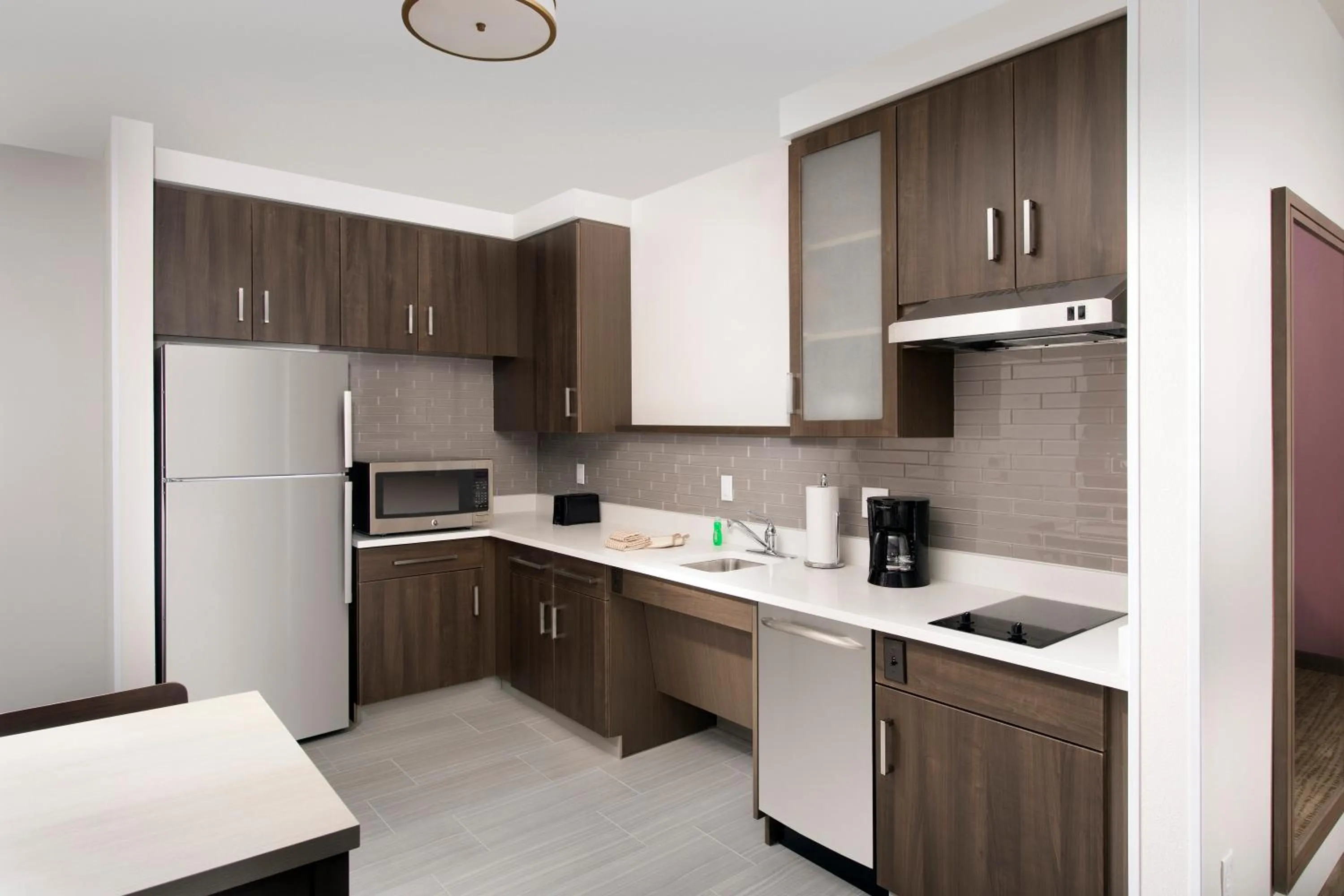 Kitchen or kitchenette in Residence Inn by Marriott Baltimore Owings Mills