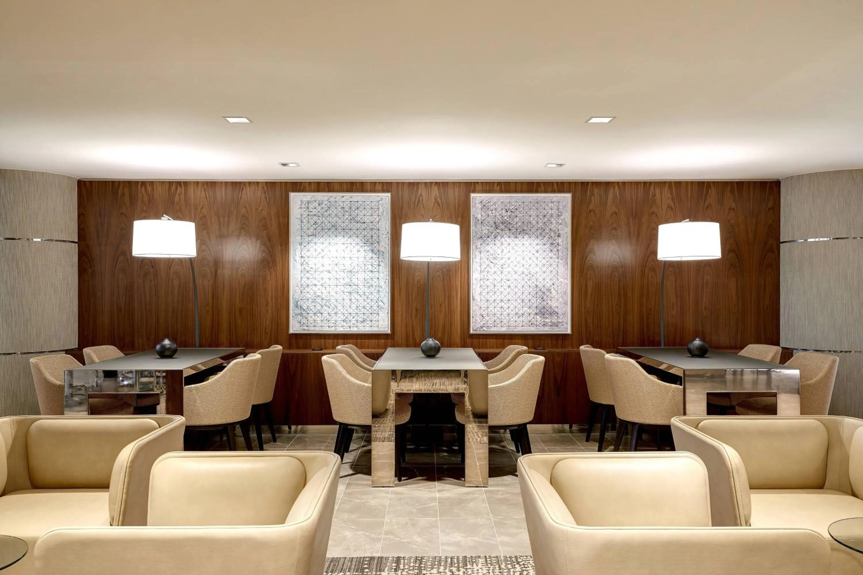Lounge or bar in AC Hotel by Marriott Dallas Downtown