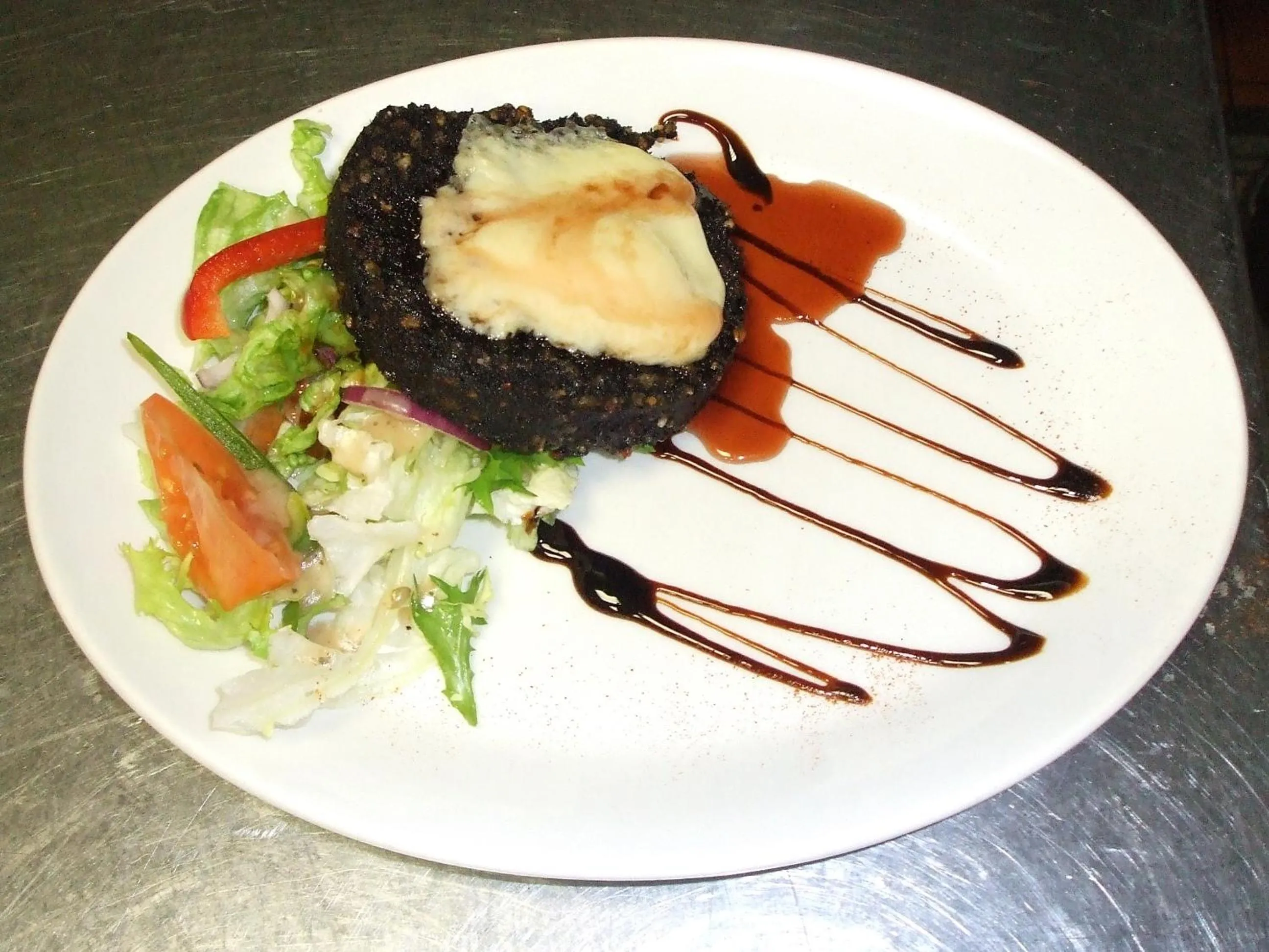 Food and drinks in Achill Cliff House Hotel & Restaurant