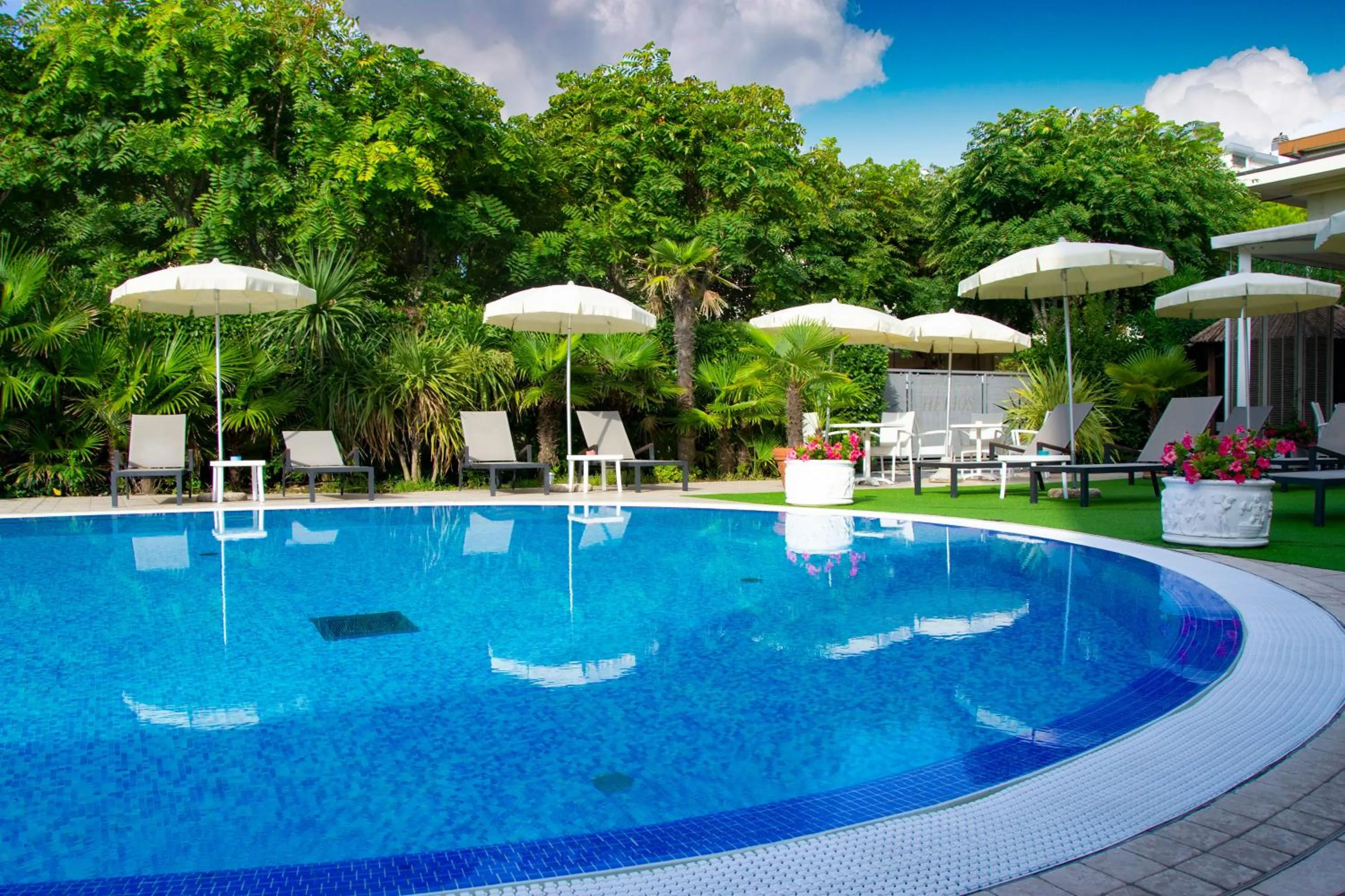 Swimming pool in Hotel Helios