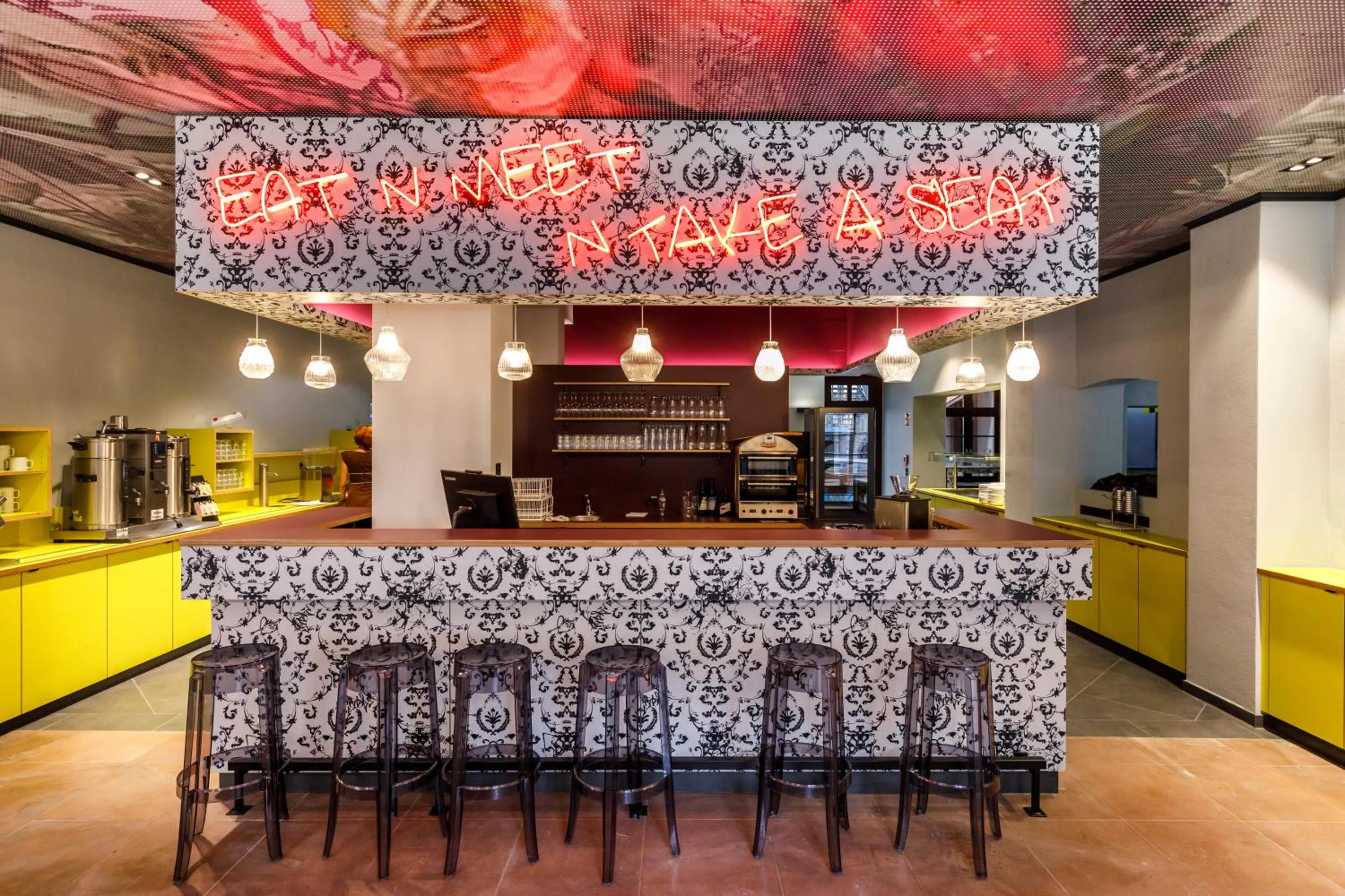 Lounge or bar in Youth Hostel Würzburg