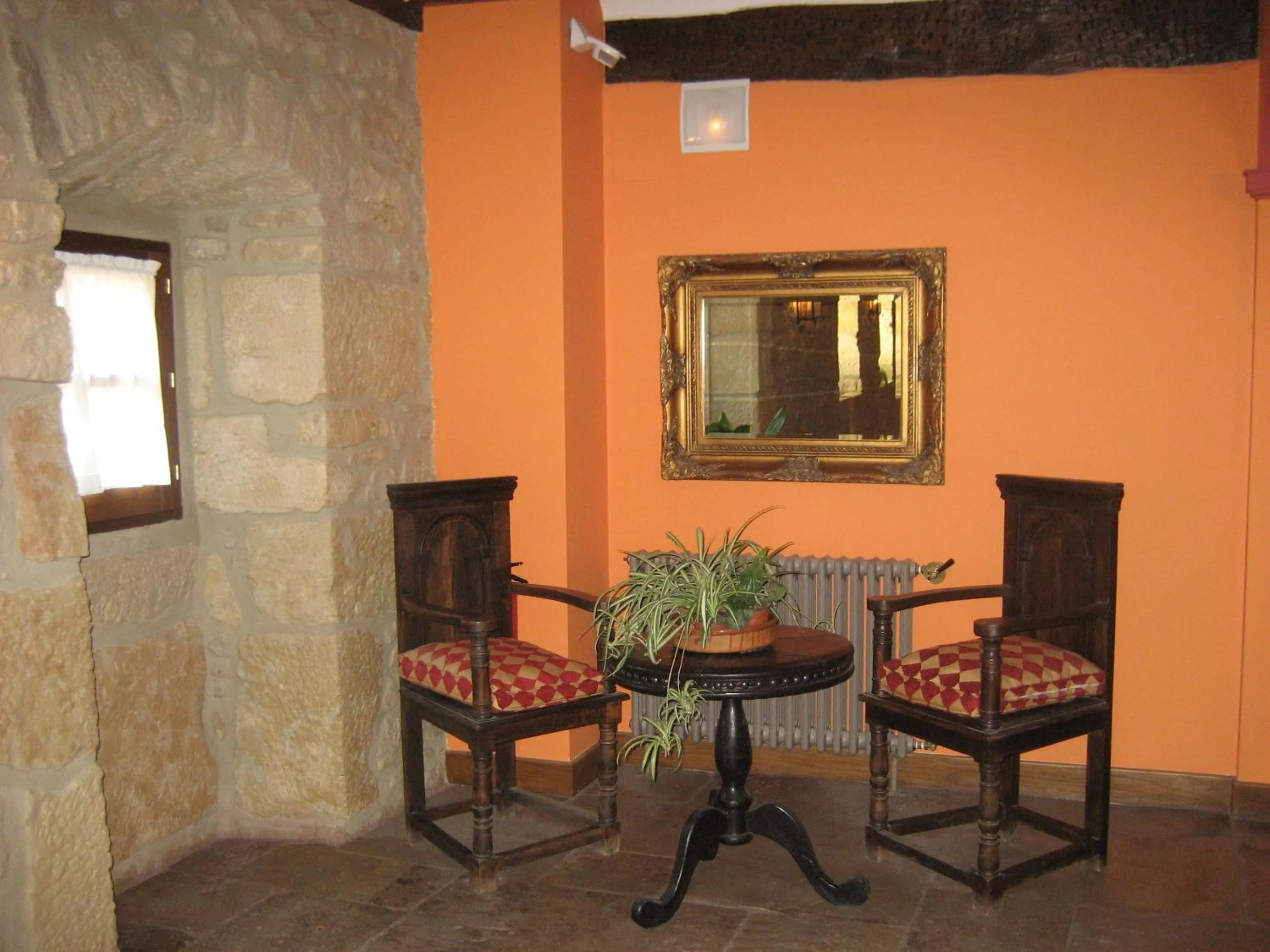 Seating area in Arganzón Plaza