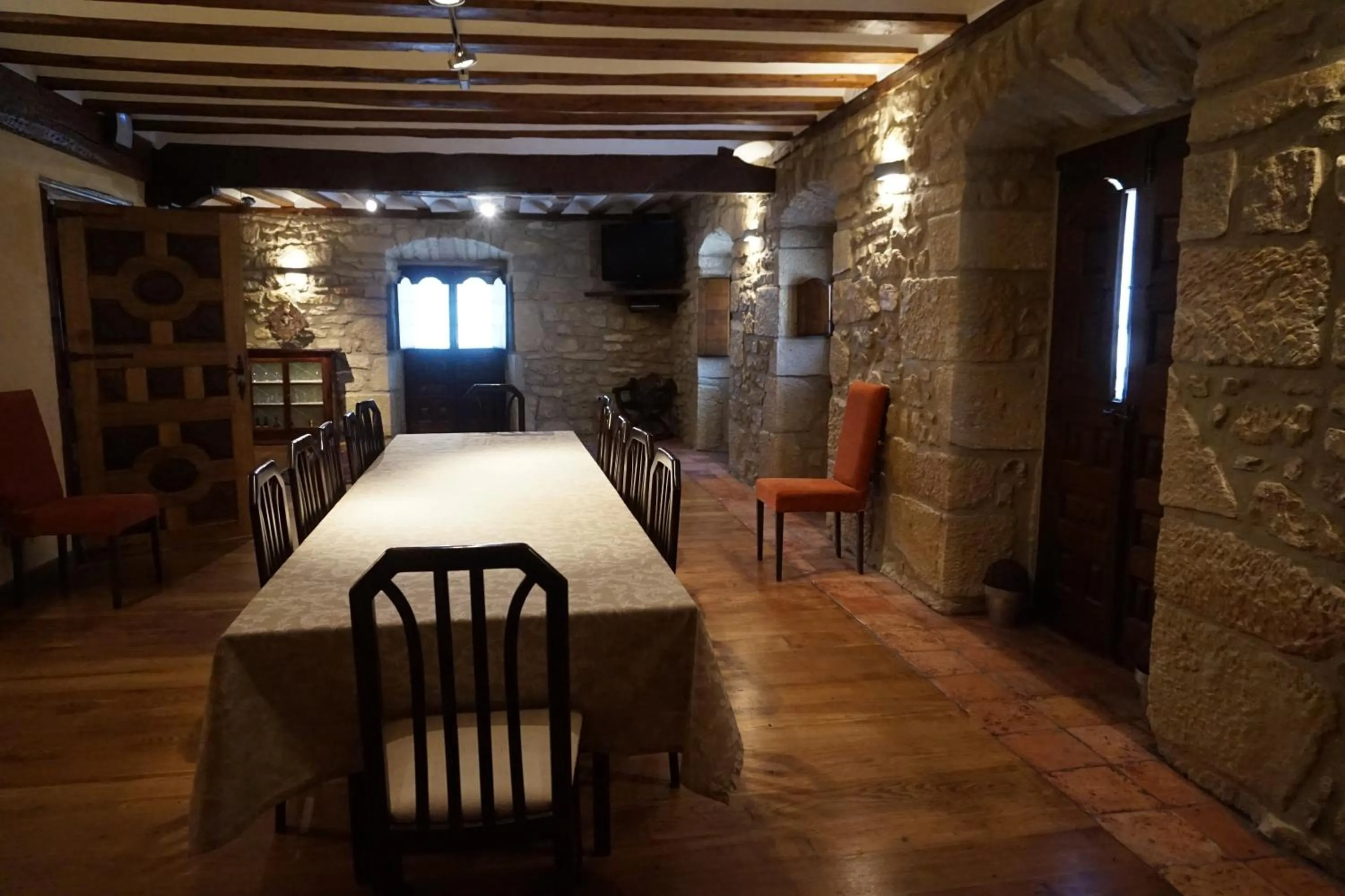 Business facilities in Arganzón Plaza