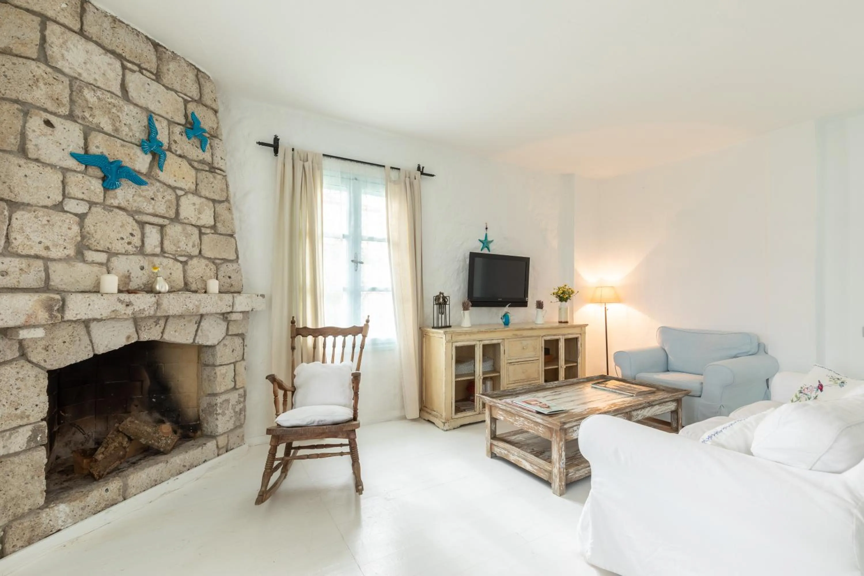 Living room in Deniz Kabugu Hotel