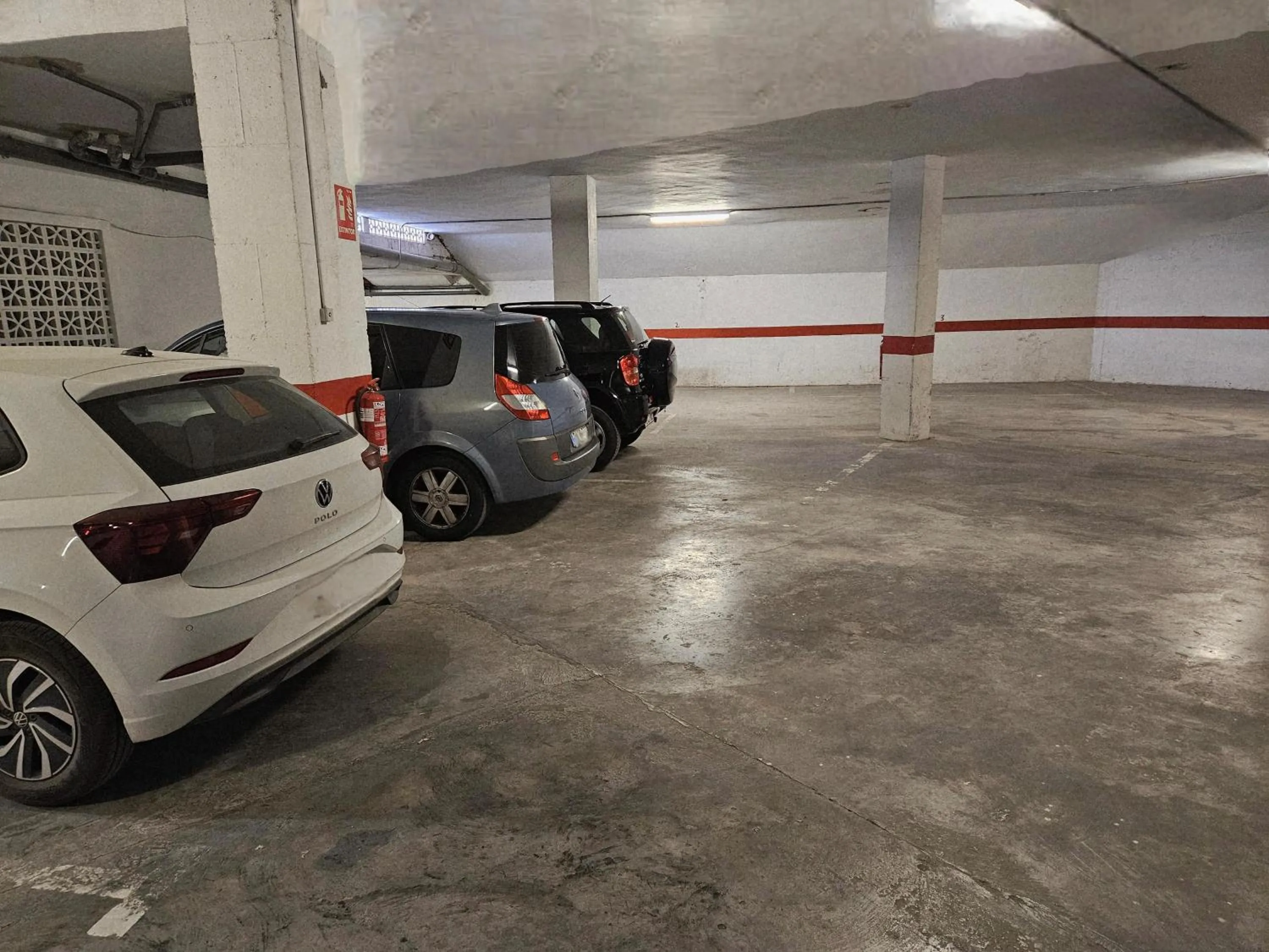 Parking in Apartamentos Maria Victoria