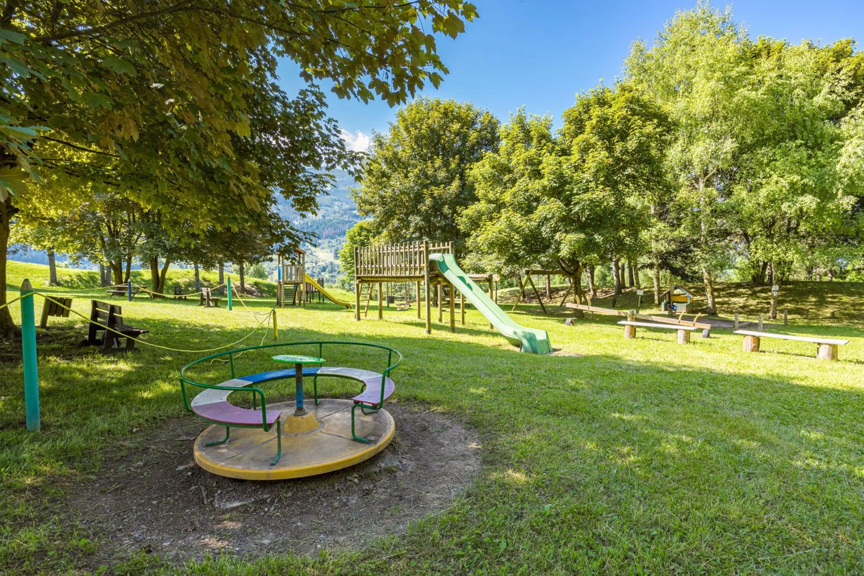 Children play ground in Aparthotel Des Alpes