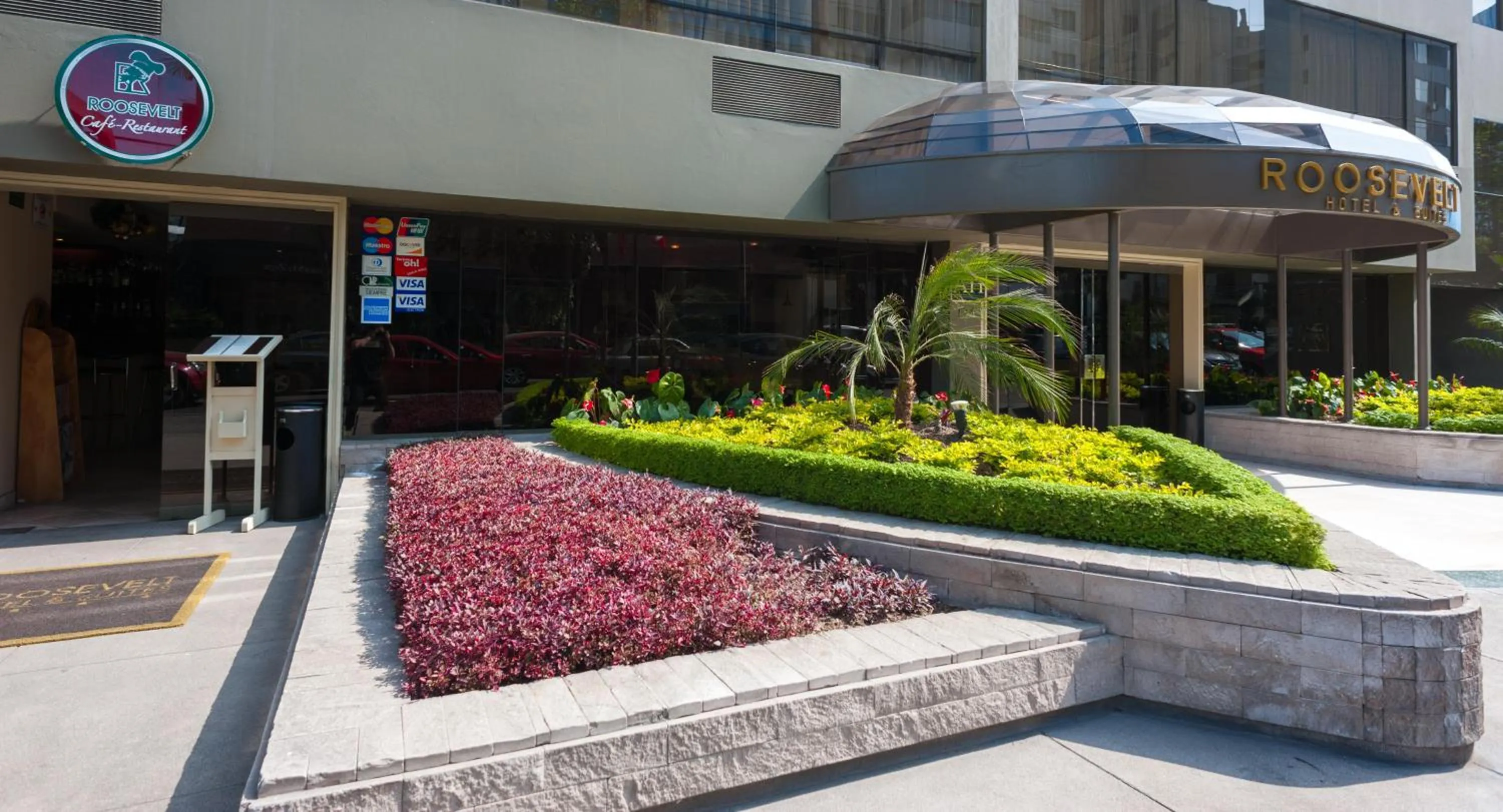 Roosevelt Hotel & Suites