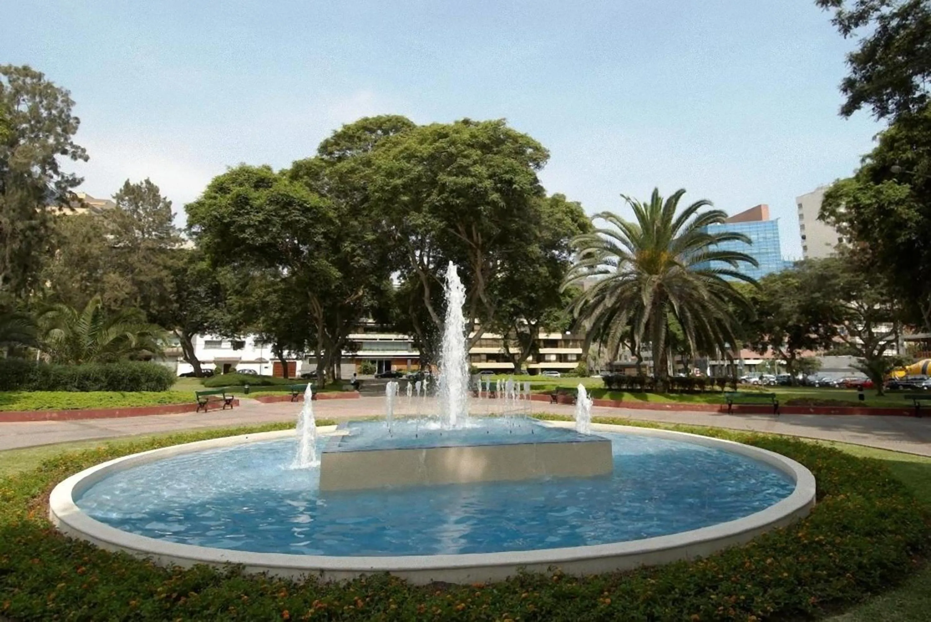 Area and facilities in Roosevelt Hotel & Suites