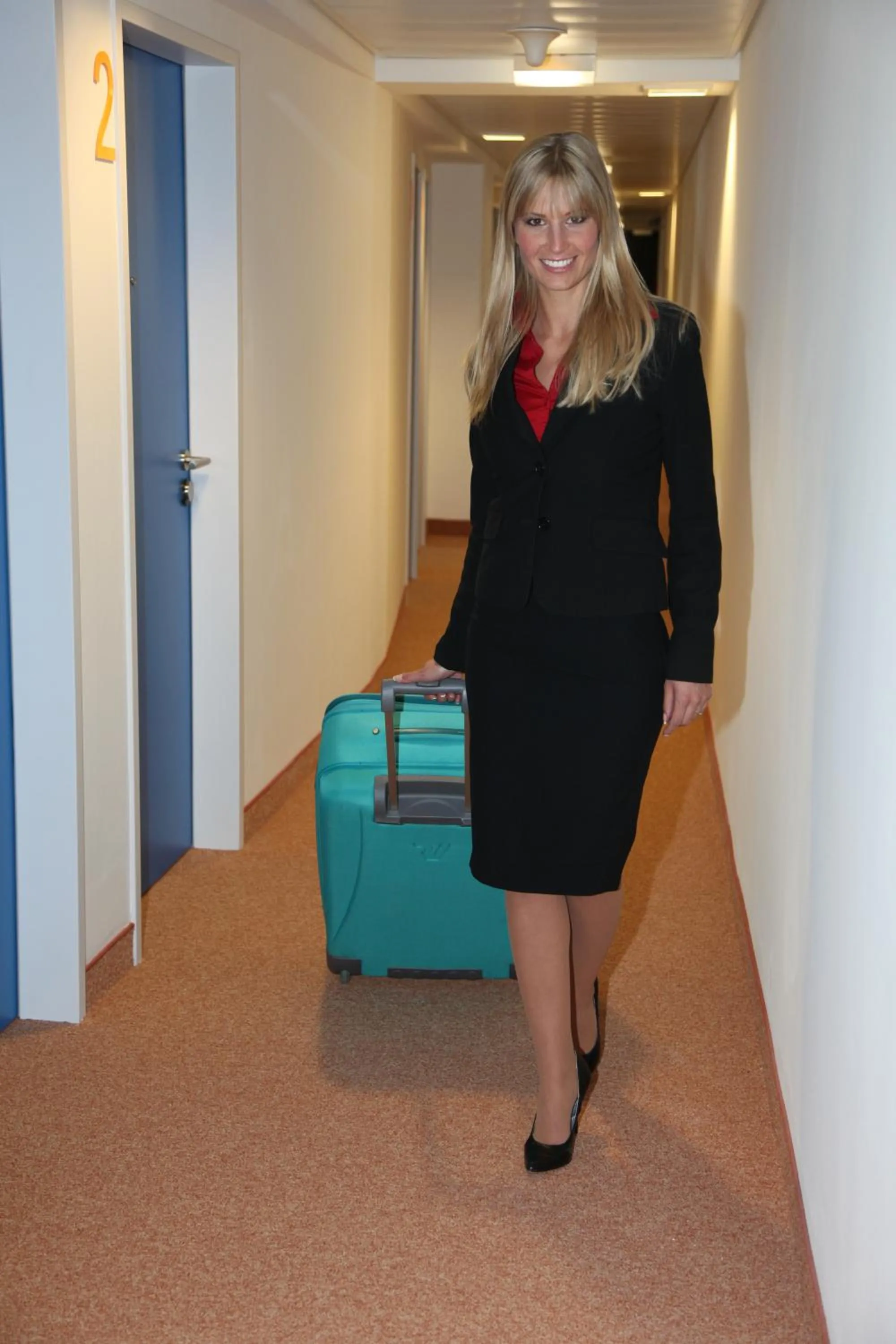 Guests in HB1 Budget Hotel - contactless check in