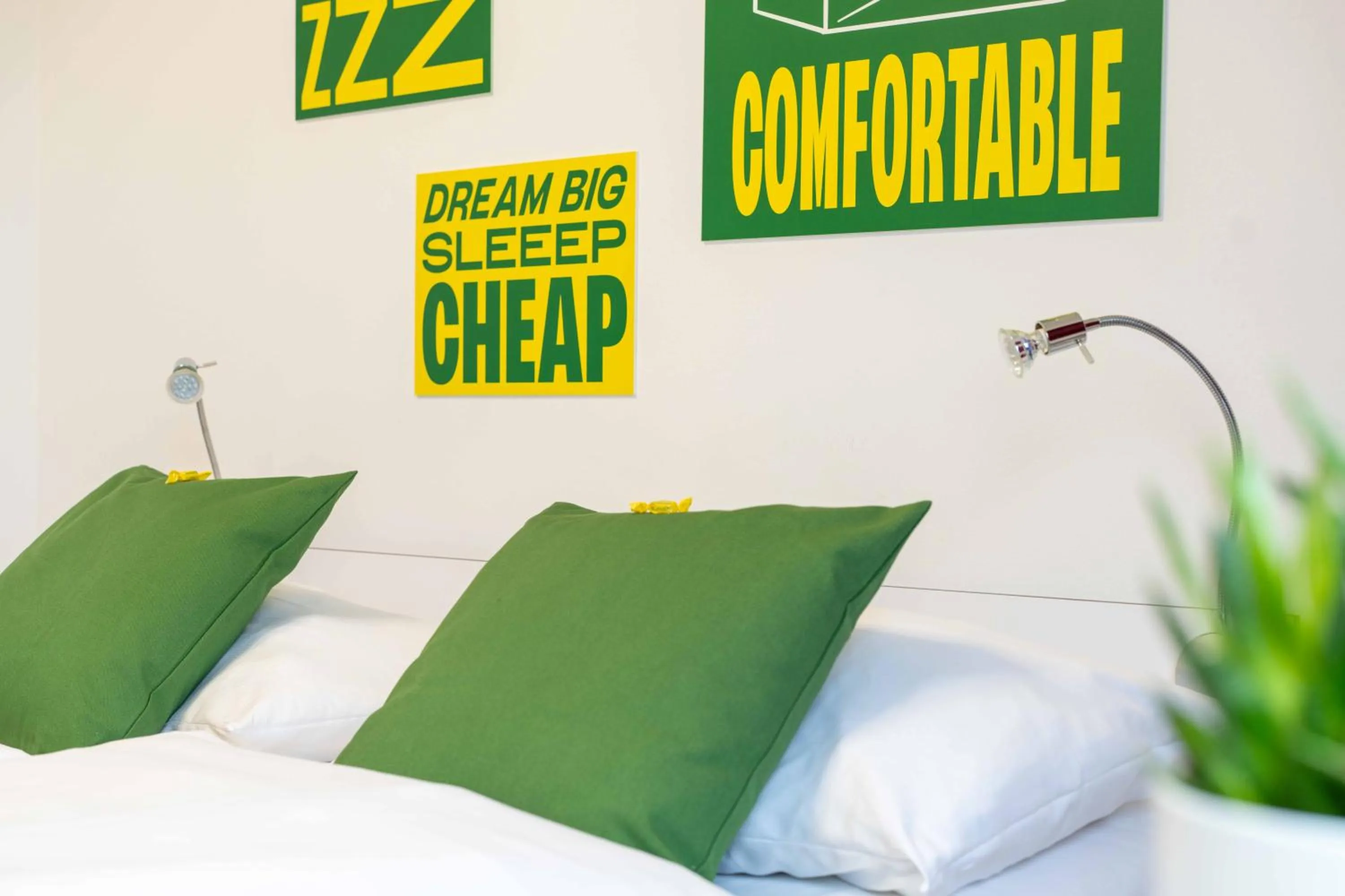 Bed in SLEEEP Hotel Wiener Neudorf